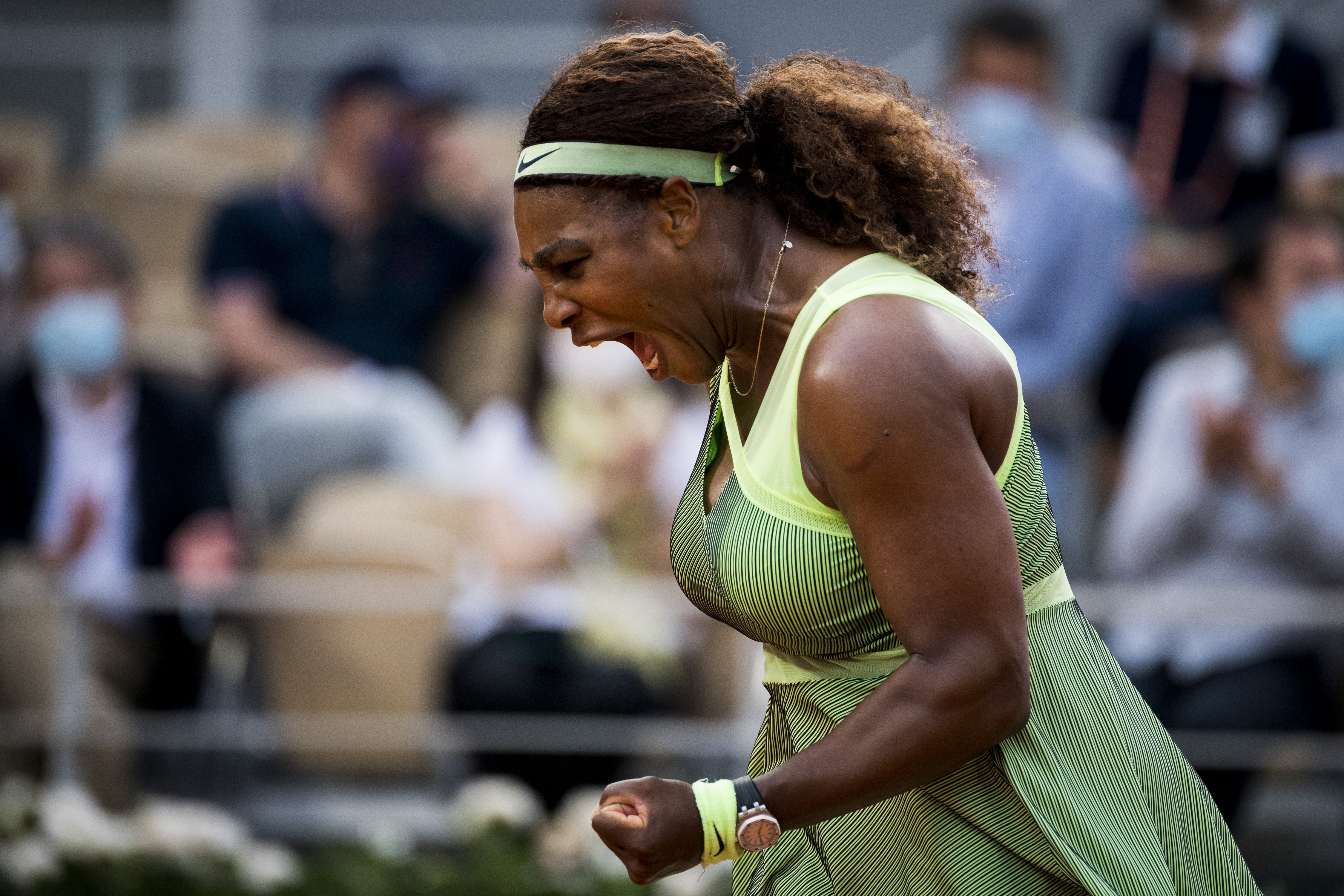 NYTSerena Williams announces she will step photo