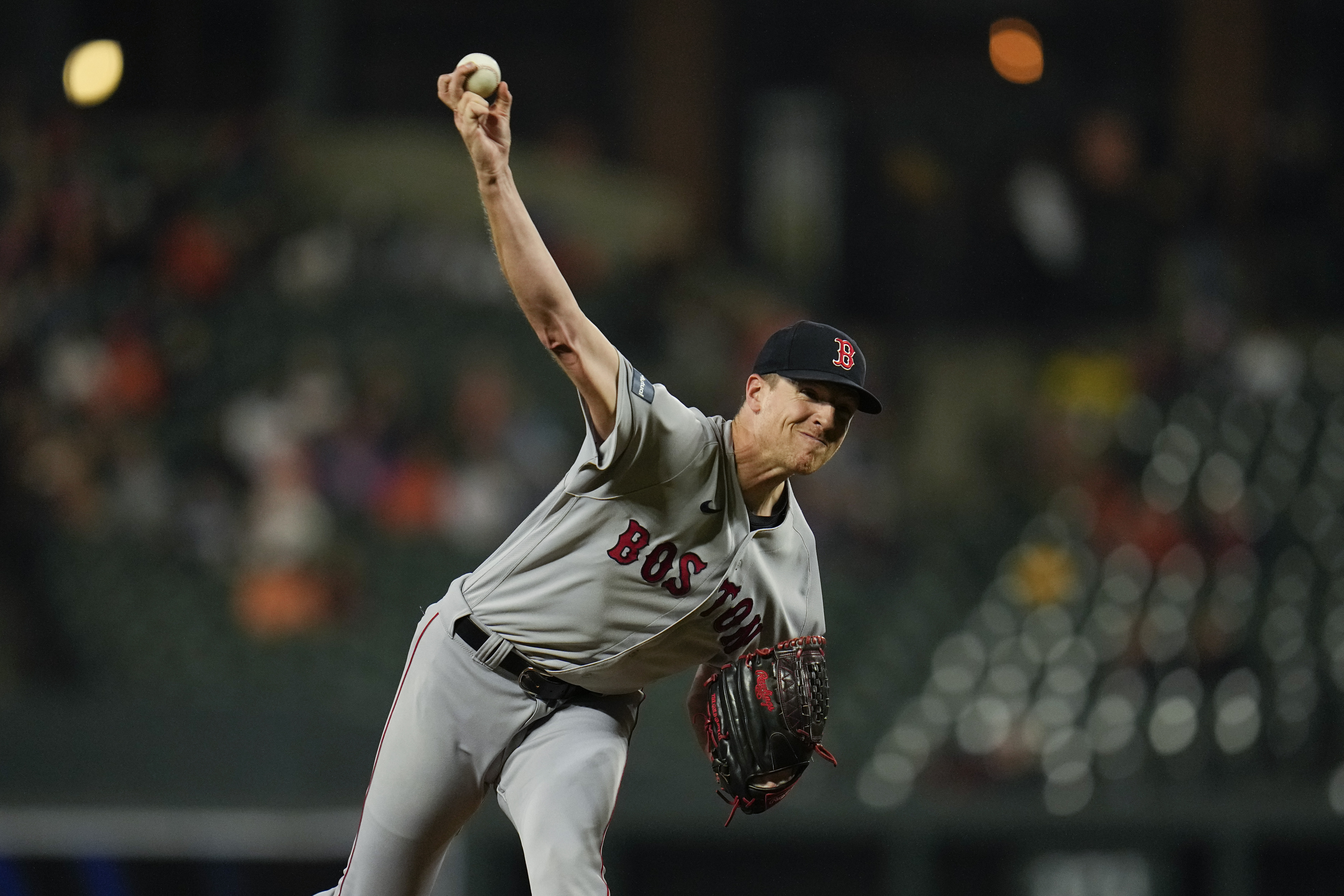 Chris Sale logs five strong innings in Red Sox loss to Orioles