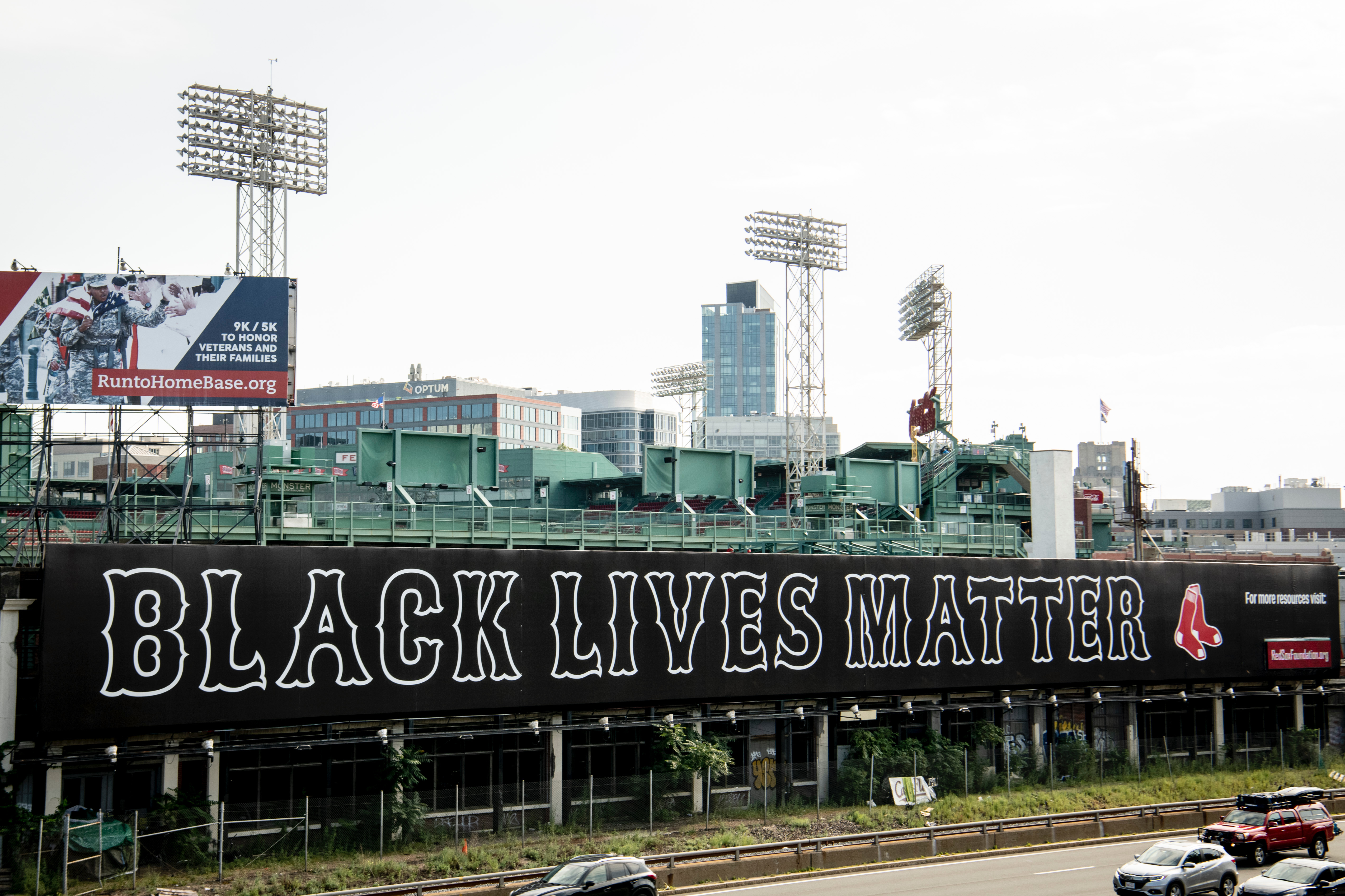 Red Sox acknowledge uncomfortable reality on Jackie Robinson Day: No Black  players on the roster - The Boston Globe