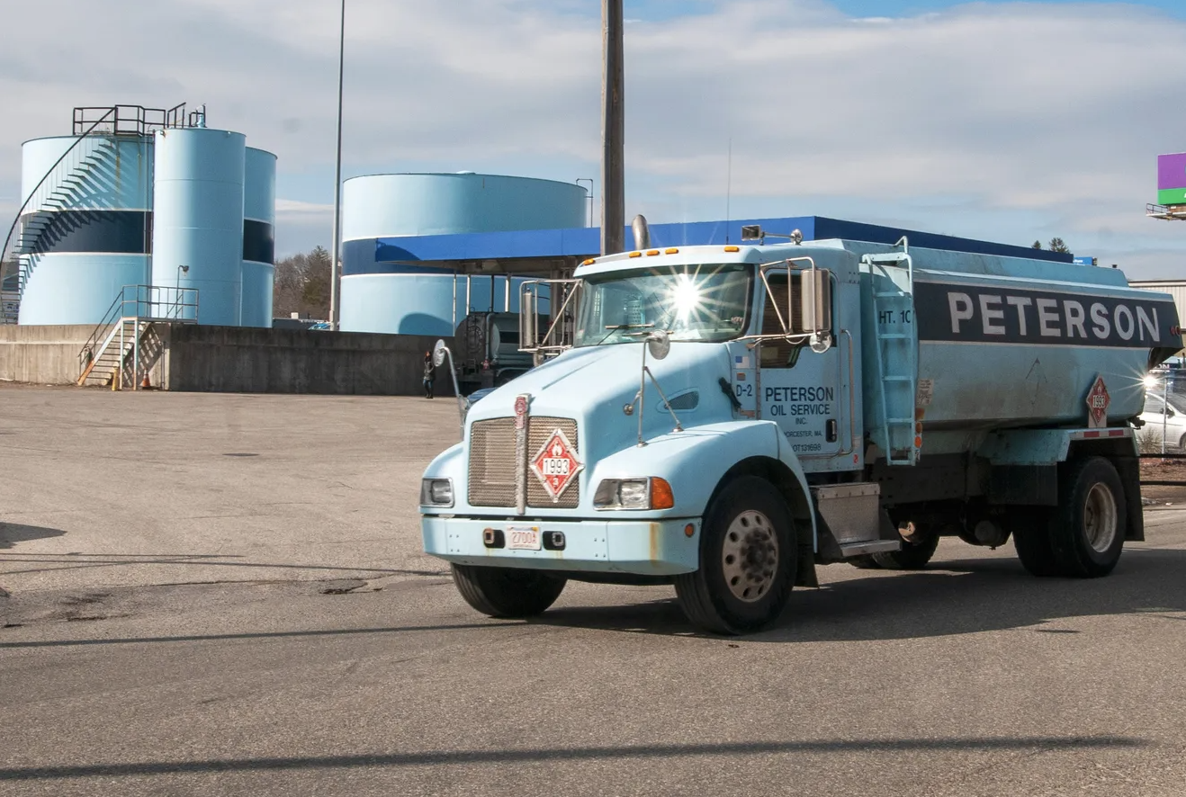 Worcester fuel dealer faces class-action suit over home heating oil mixture  - The Boston Globe