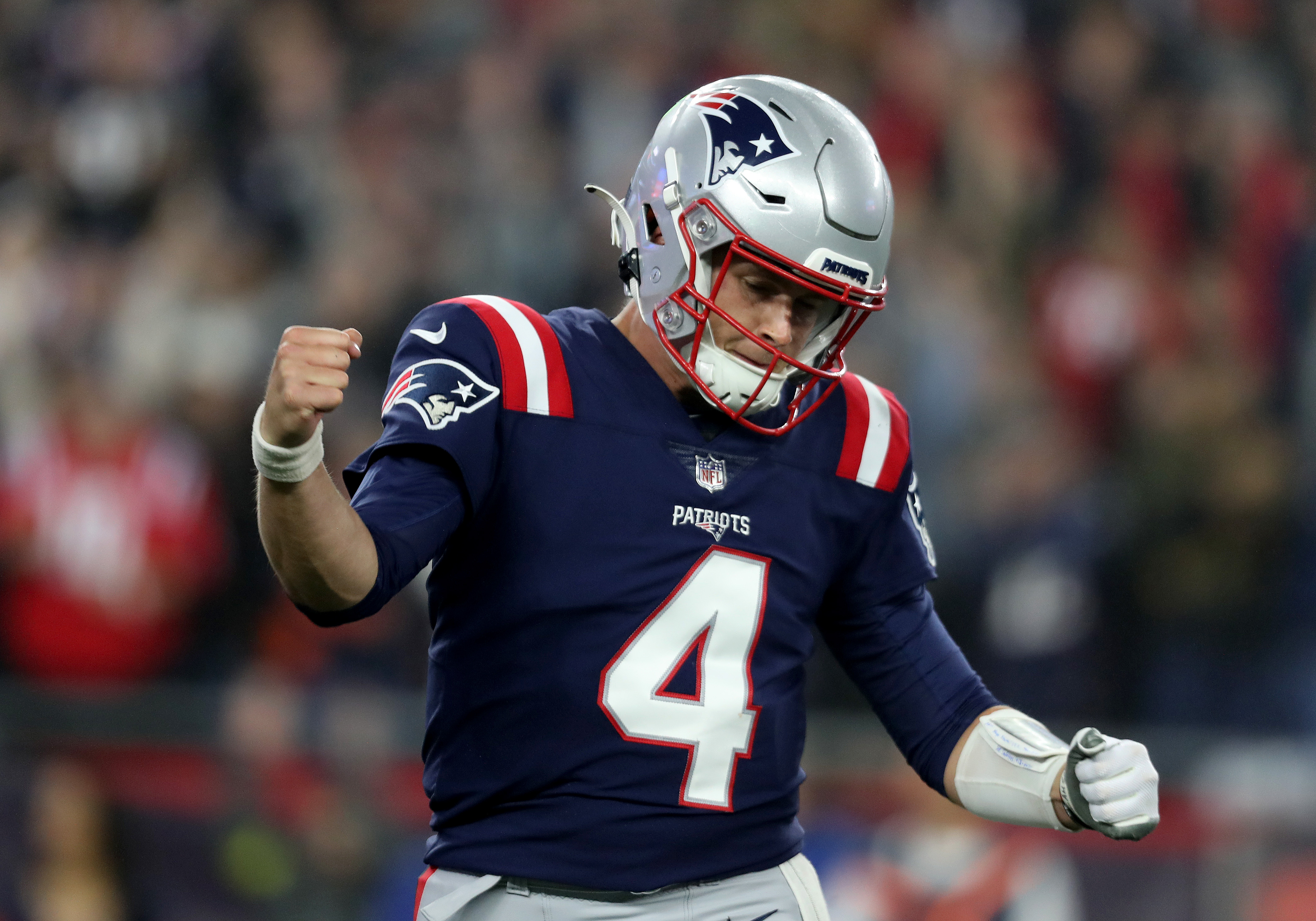 What they're saying about Patriots QB mess, disastrous loss to Bears 