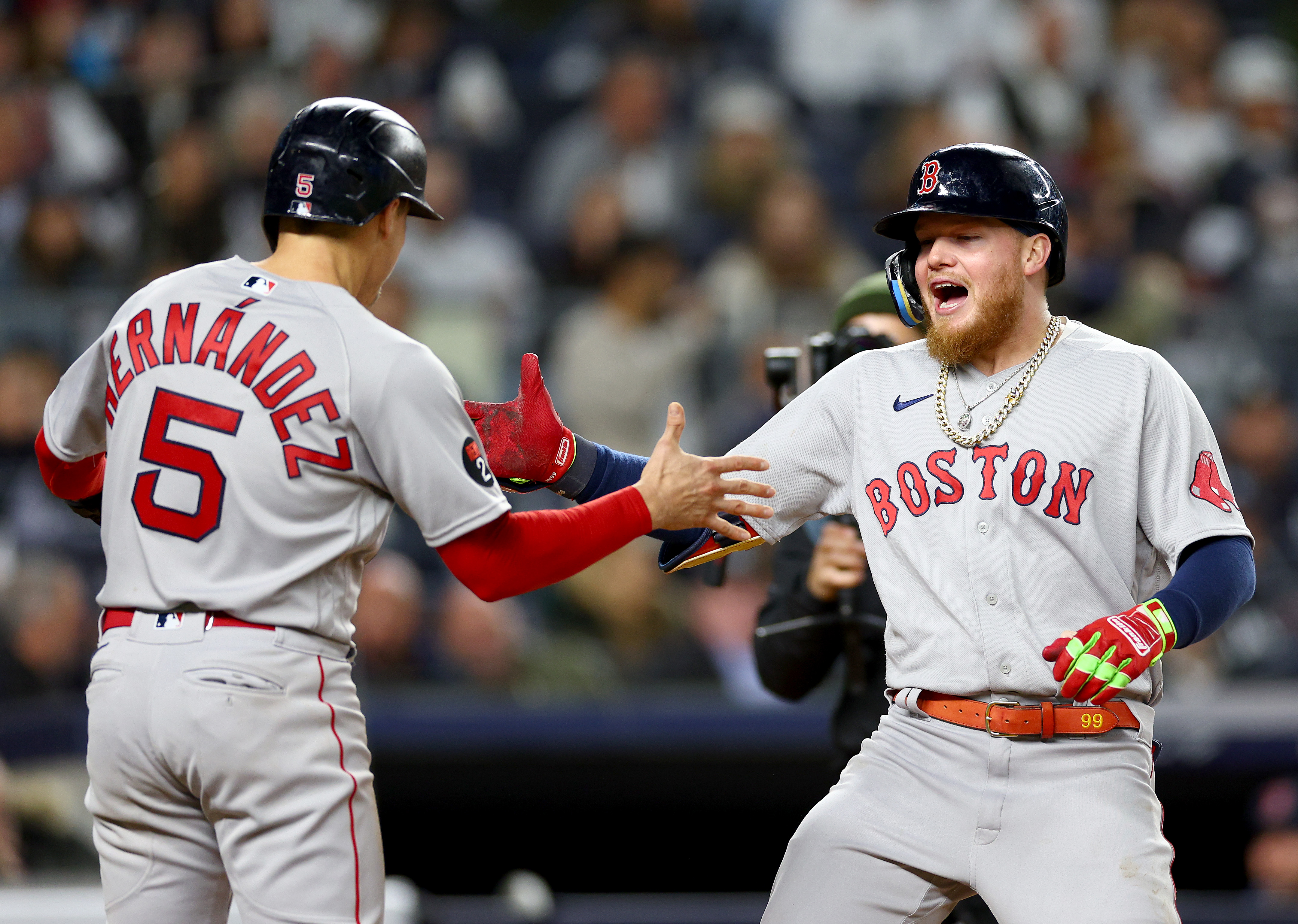 Red Sox star wants to make up with Yankees' No. 1 enemy 