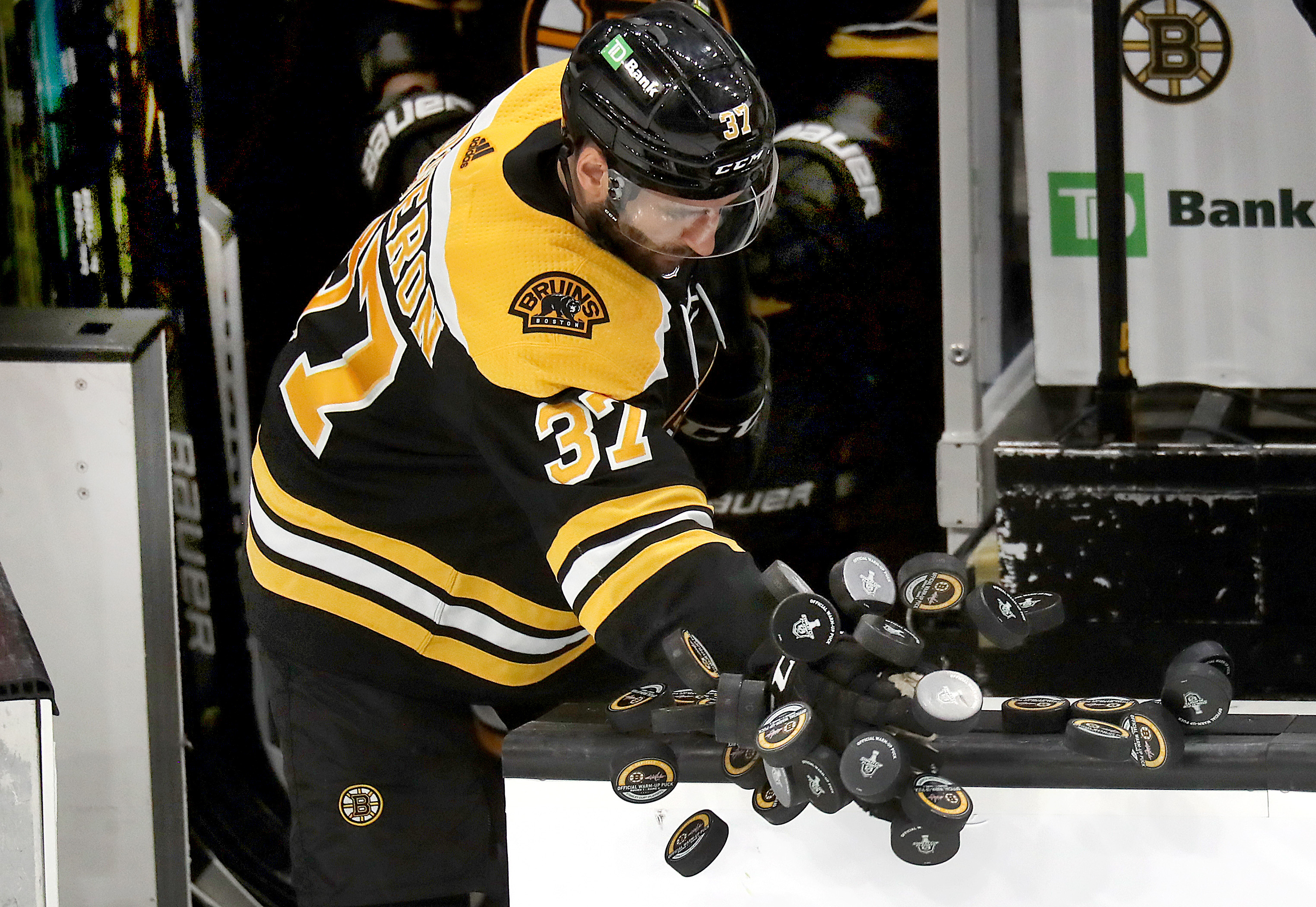 He embodies what it means to be a Bruin.' Patrice Bergeron officially named  Bruins captain - The Boston Globe