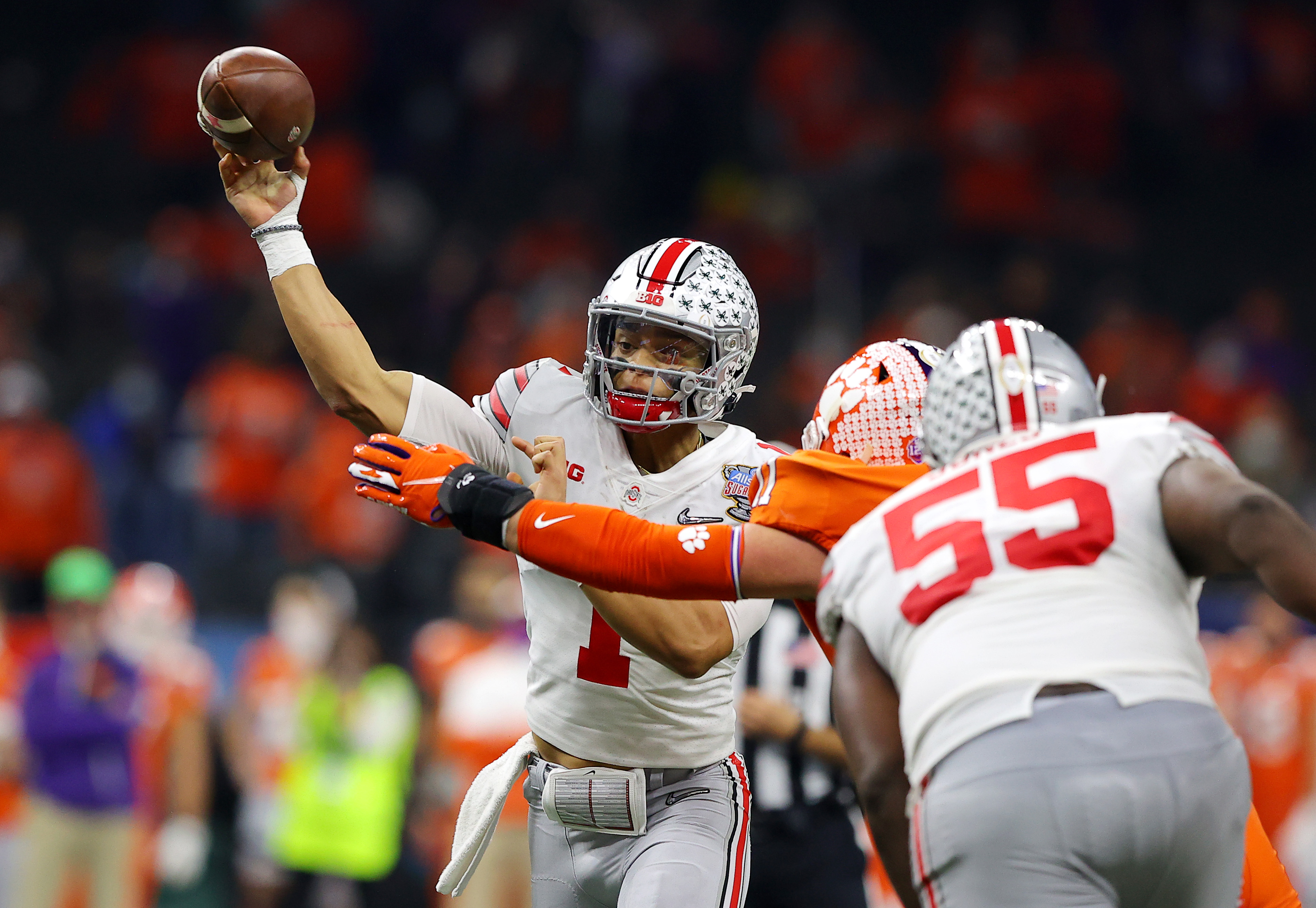 Football: Justin Fields breaks Ohio State, Sugar Bowl touchdown records