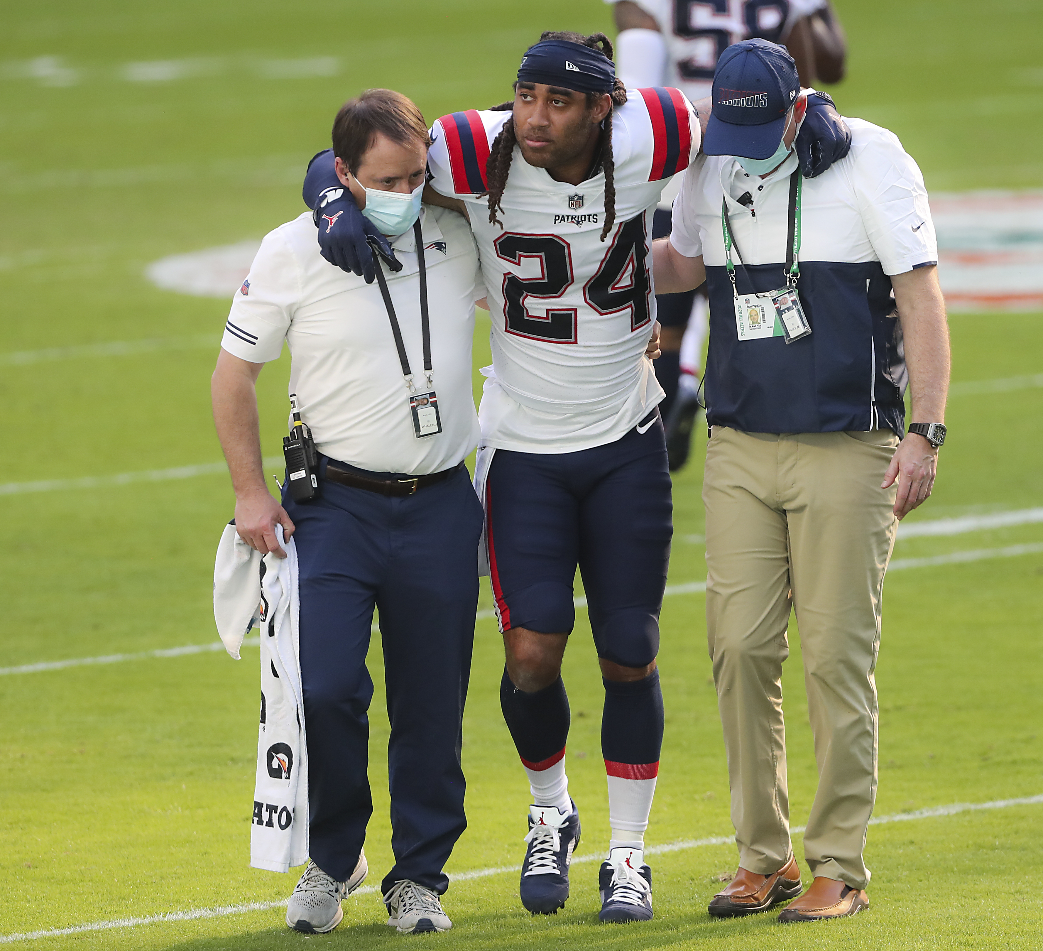 Report: Patriots All-Pro Gilmore to undergo season-ending surgery
