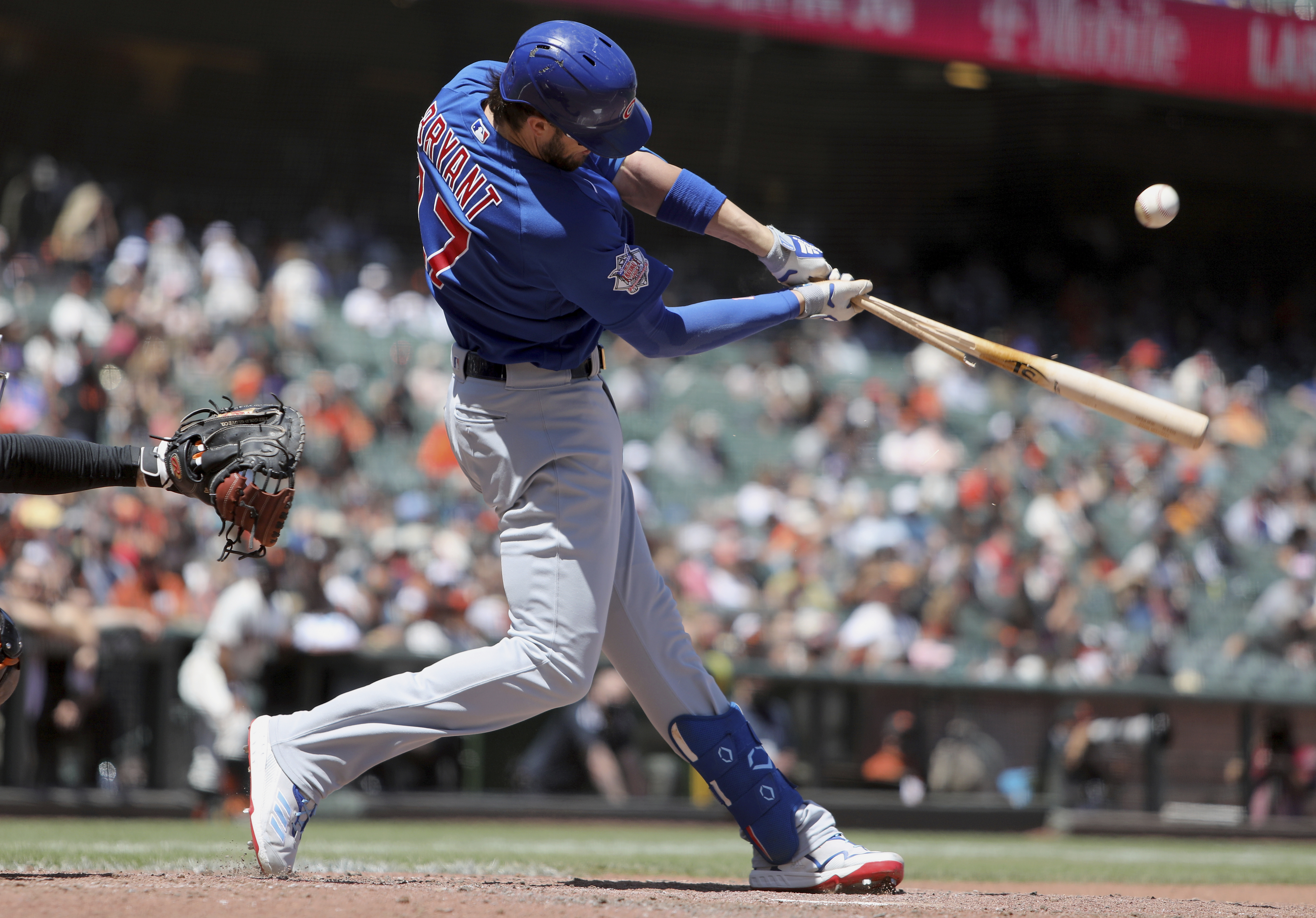First-place Giants trade for third baseman Kris Bryant - The