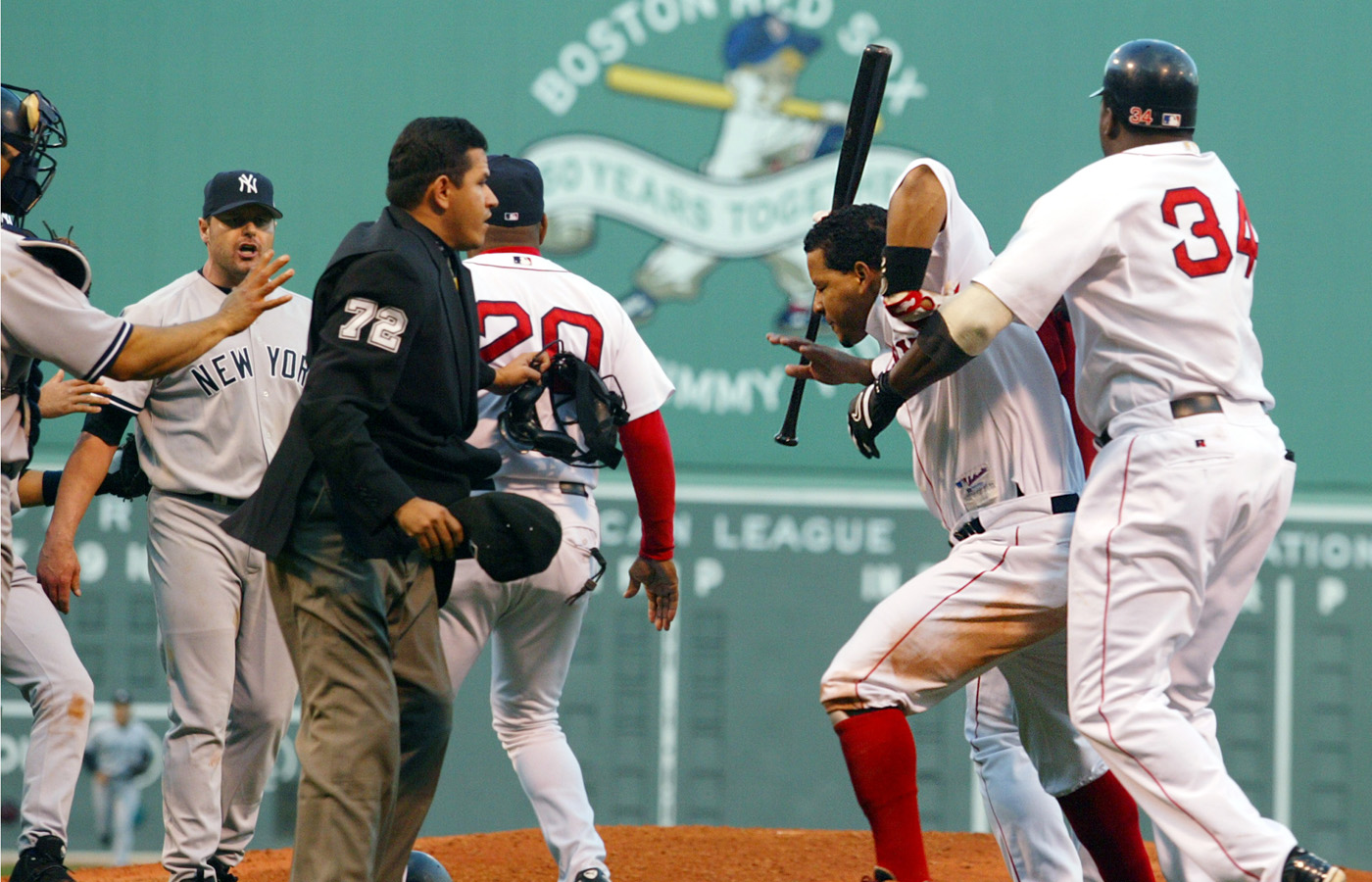 After emotional, testy game, Yankees beat Red Sox - The Boston Globe