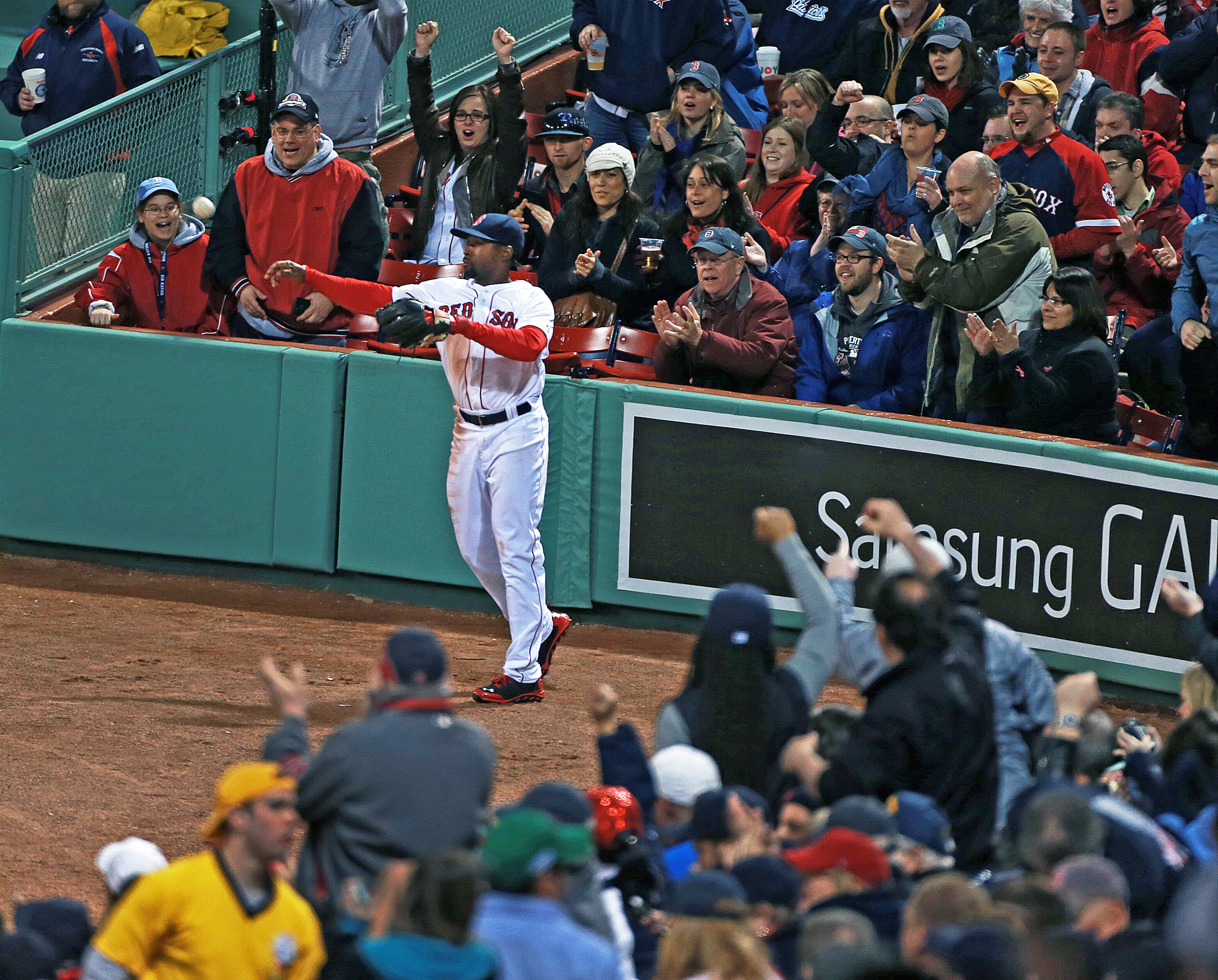 The defense of Jackie Bradley Jr. played a role in making him a fan favorite in Boston.