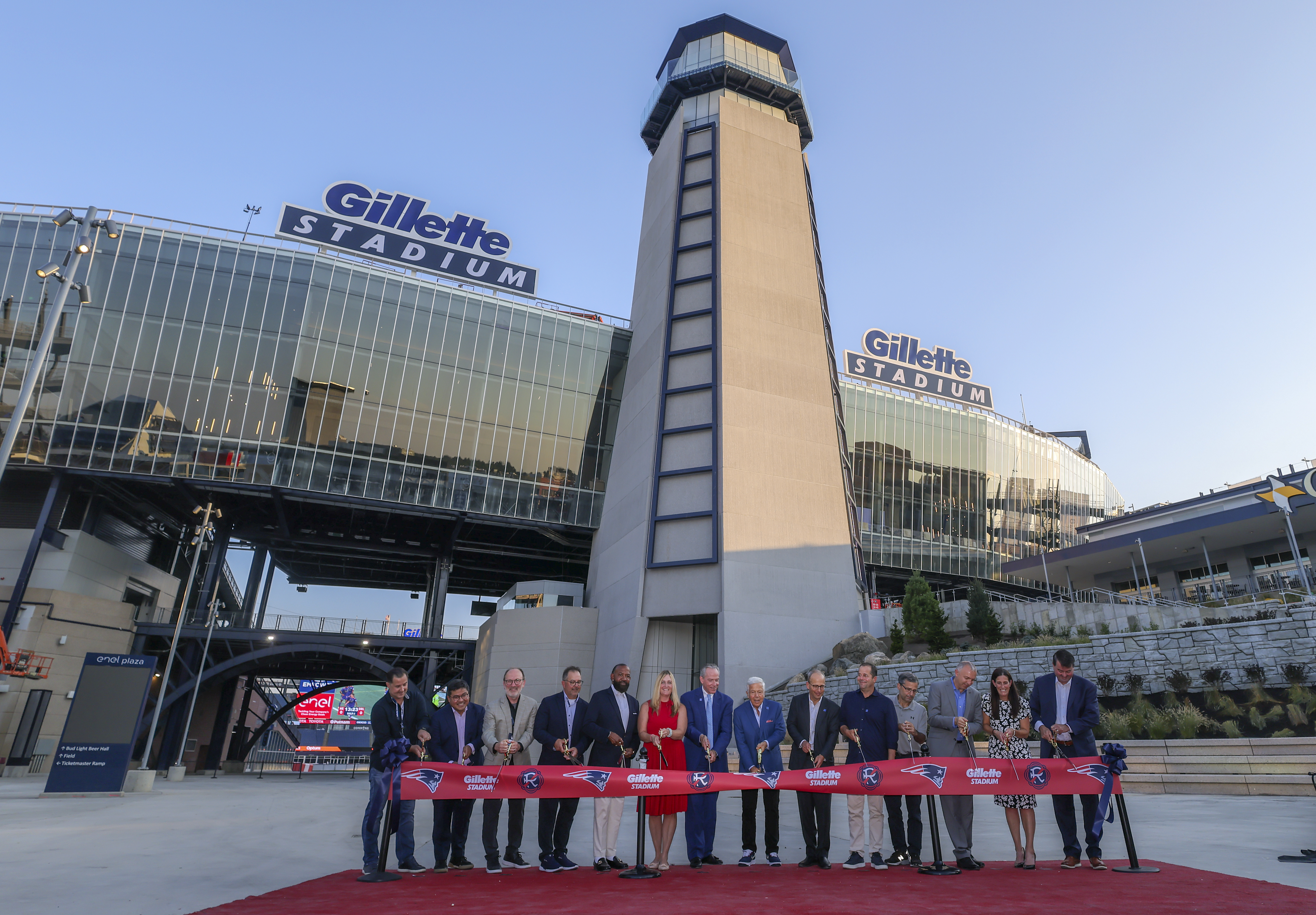 WATCH: Tom Brady rings lighthouse bell at Gillette Stadium to