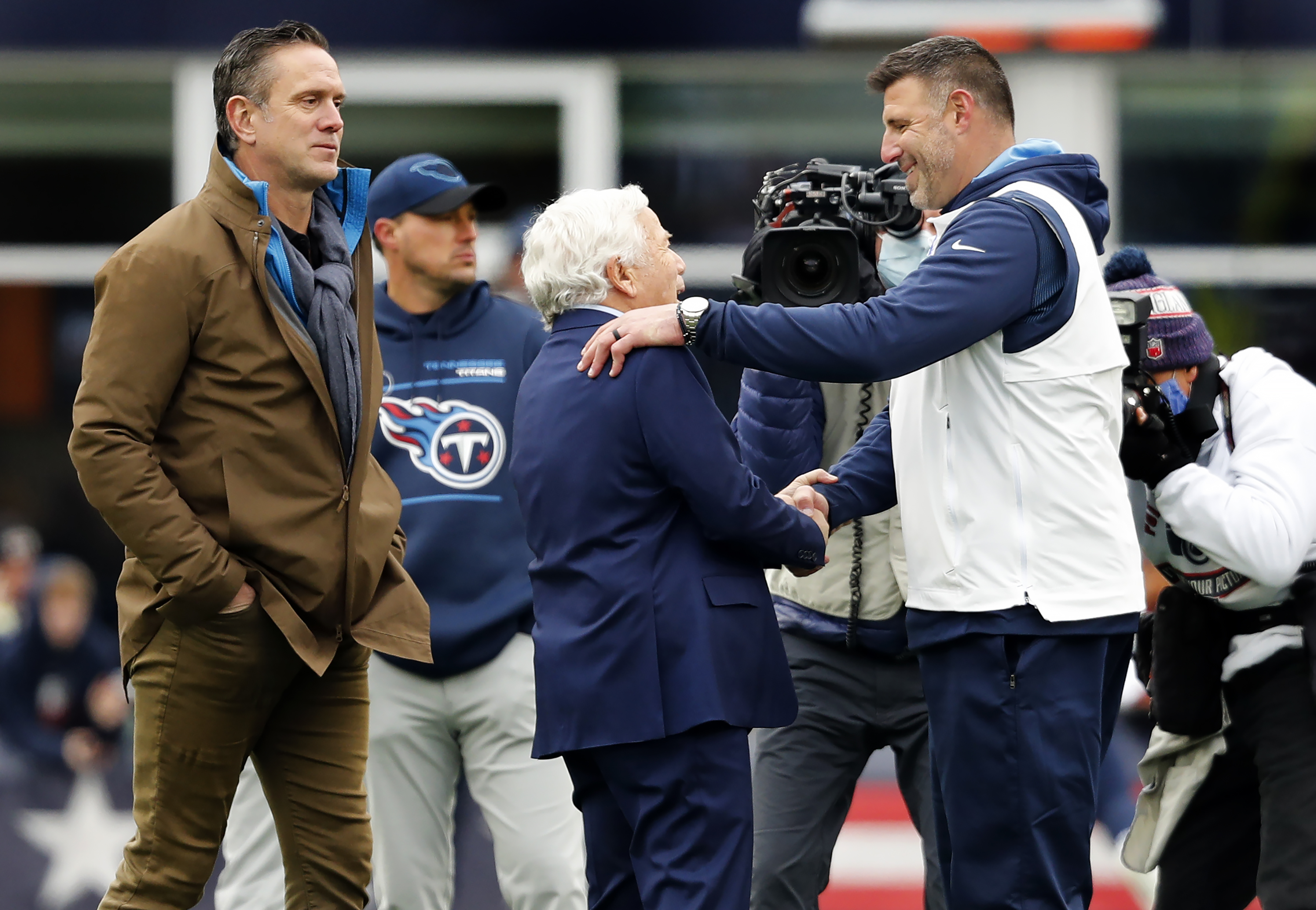 Titans lose 36-13 to Patriots, fumble away AFC's No. 1 seed