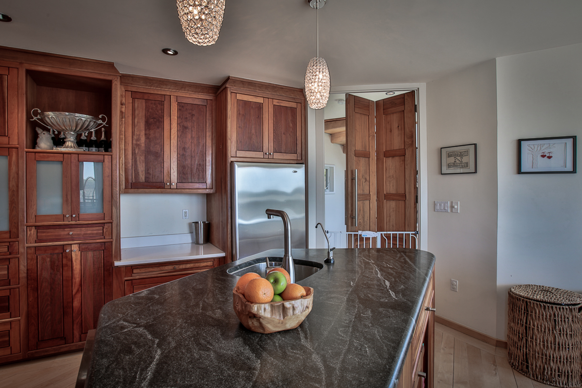 37-newbury-neck-newbury-kitchen-island