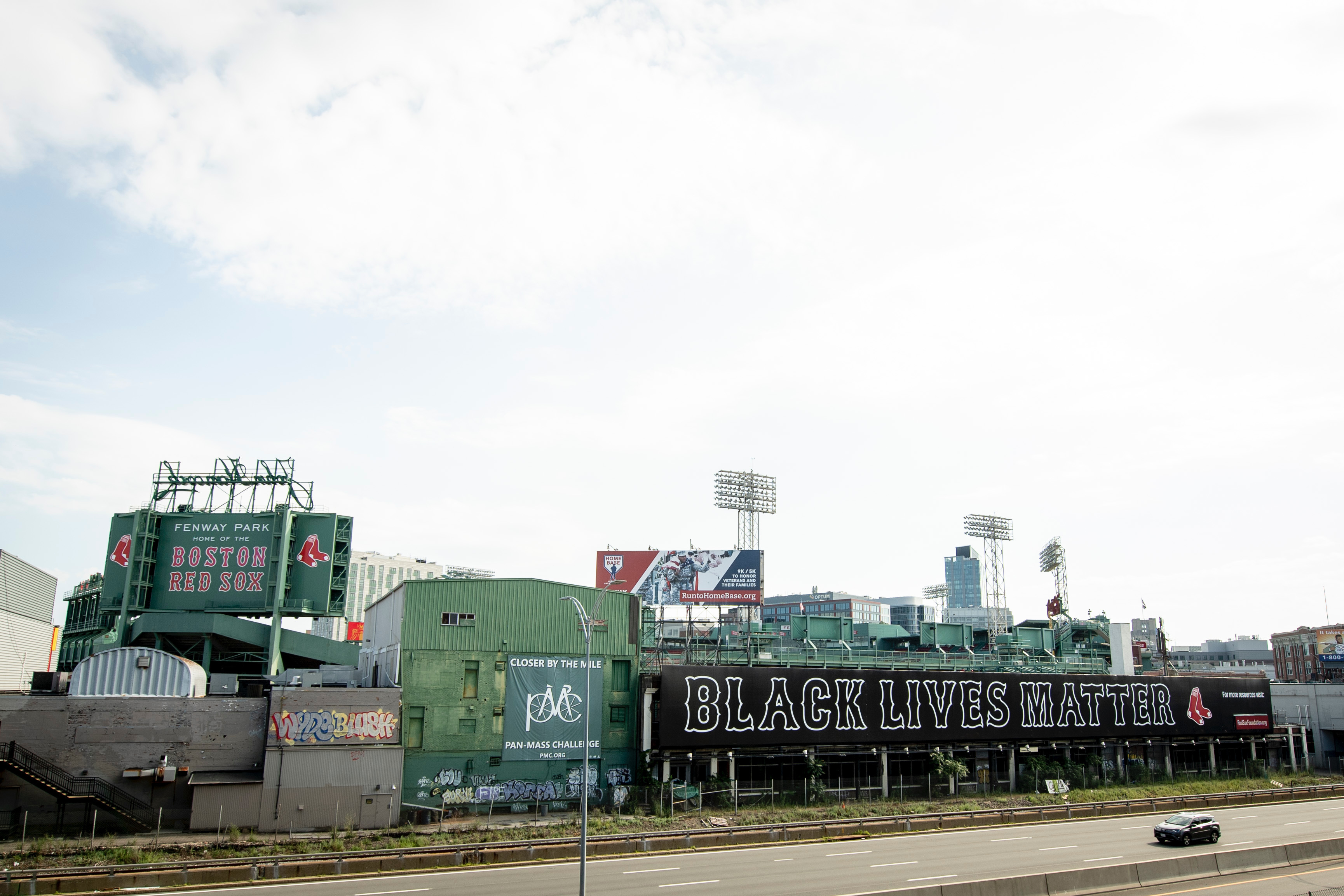 Red Sox acknowledge uncomfortable reality on Jackie Robinson Day