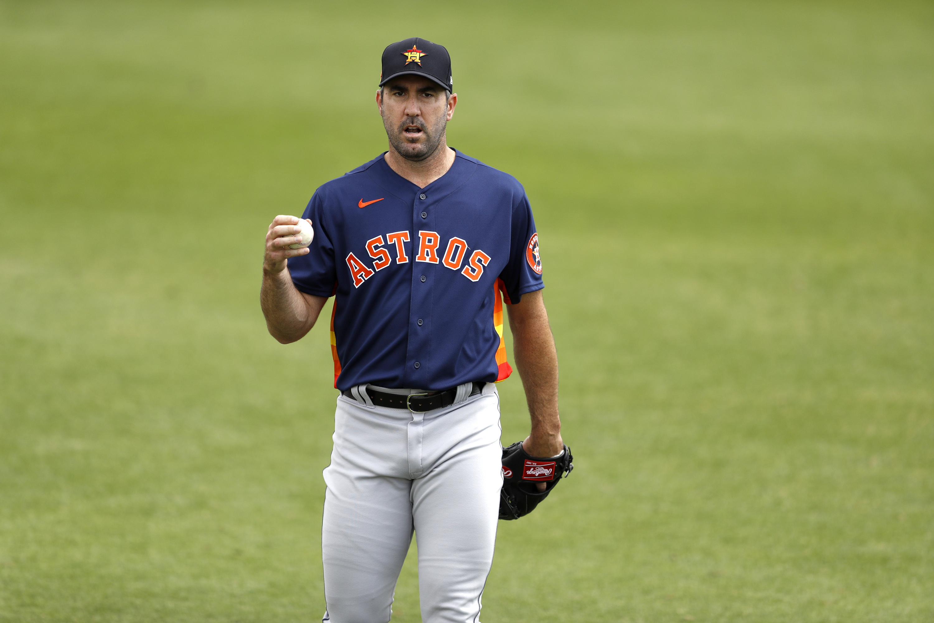 Red Sox scout 38-year-old free agent Justin Verlander's workout in Florida  - The Boston Globe