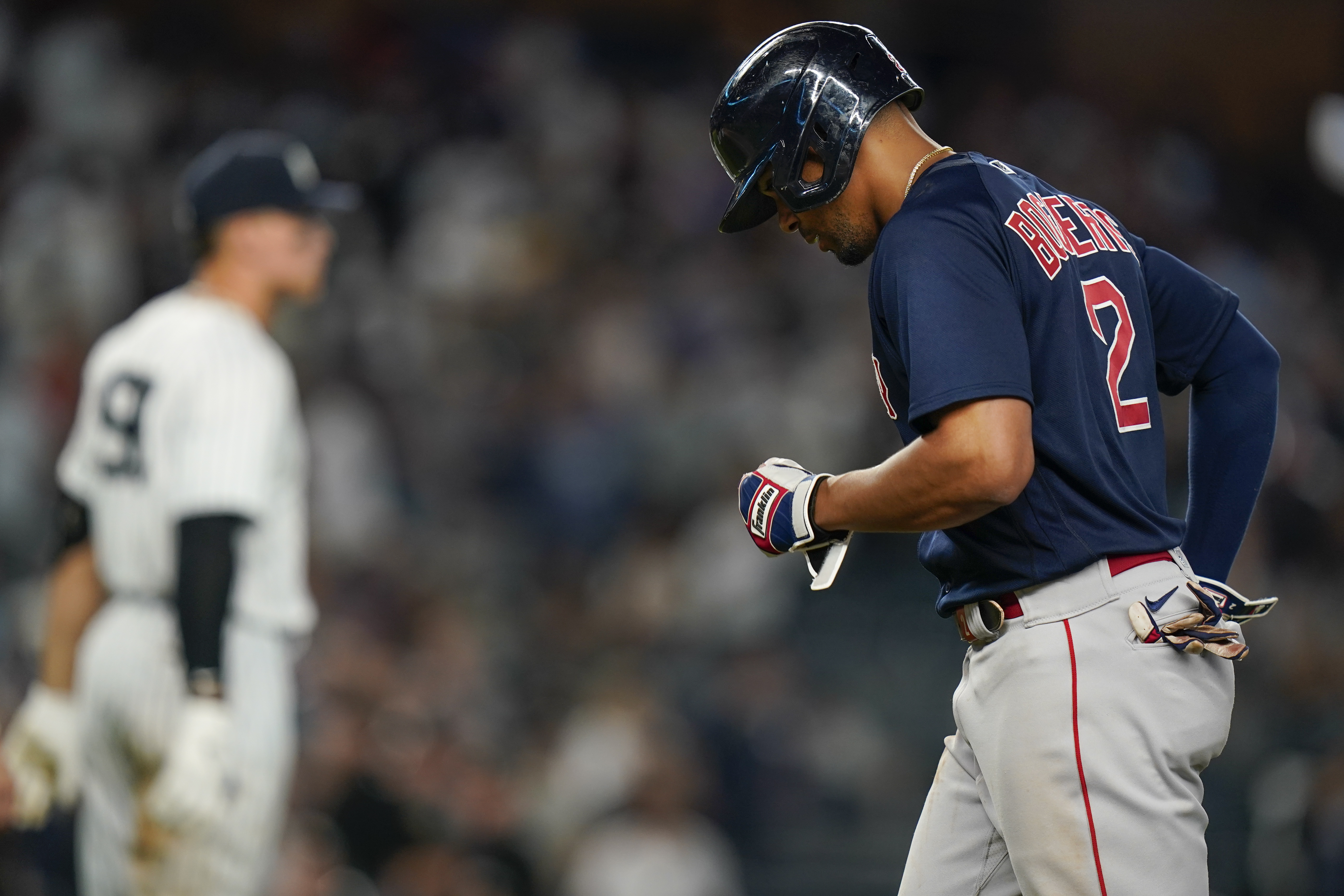 Yankees' bullpen stumbles twice in loss to Red Sox