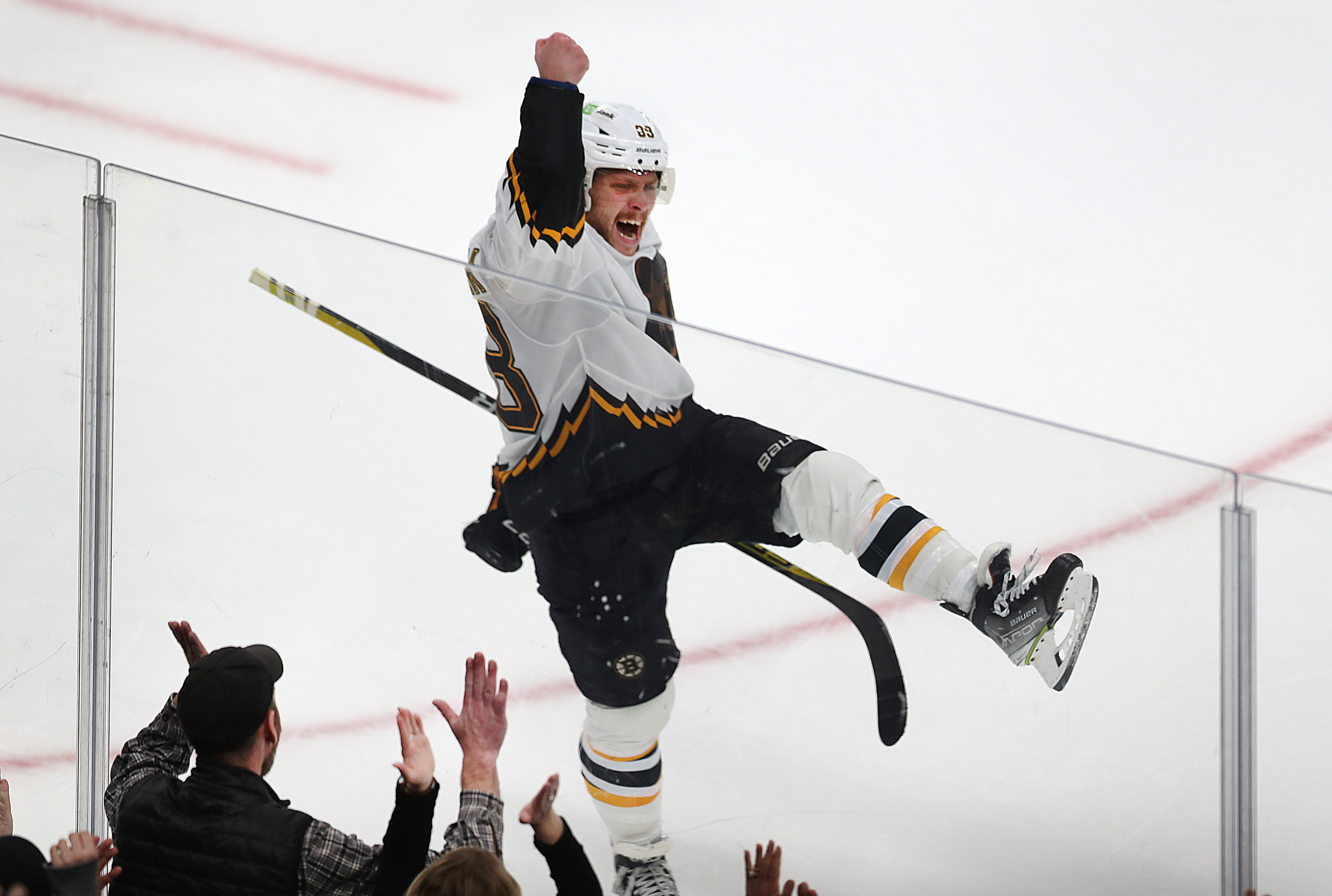 Boston Bruins Ullmark Healthy And Ready For Return