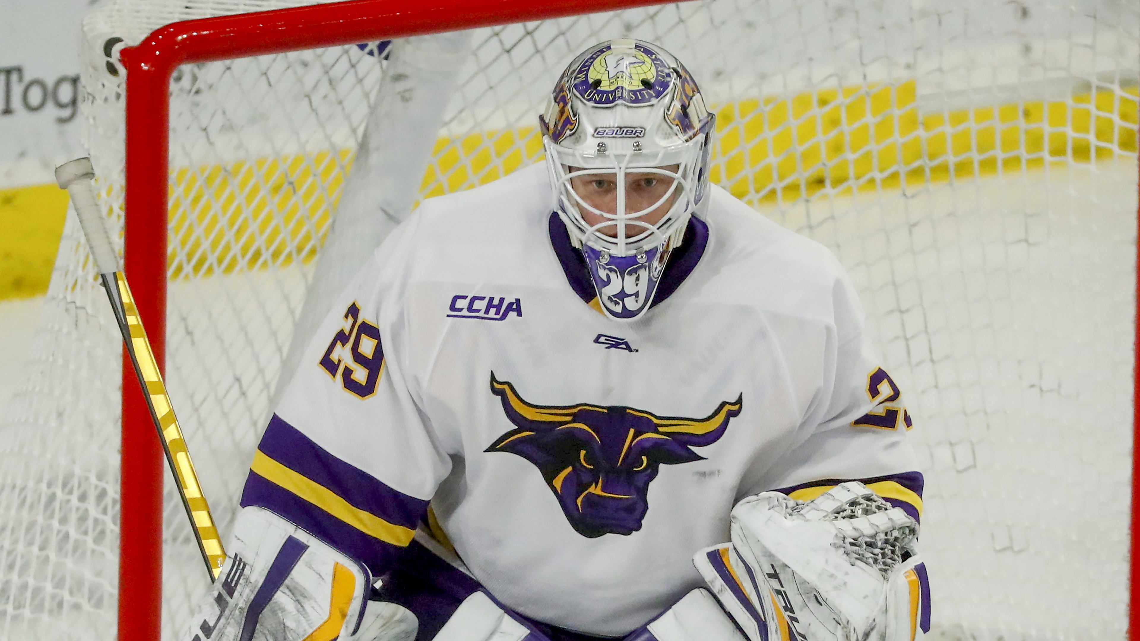 Denver, Minnesota State men's hockey clinch spots in 2022 Frozen Four at TD  Garden - The Boston Globe