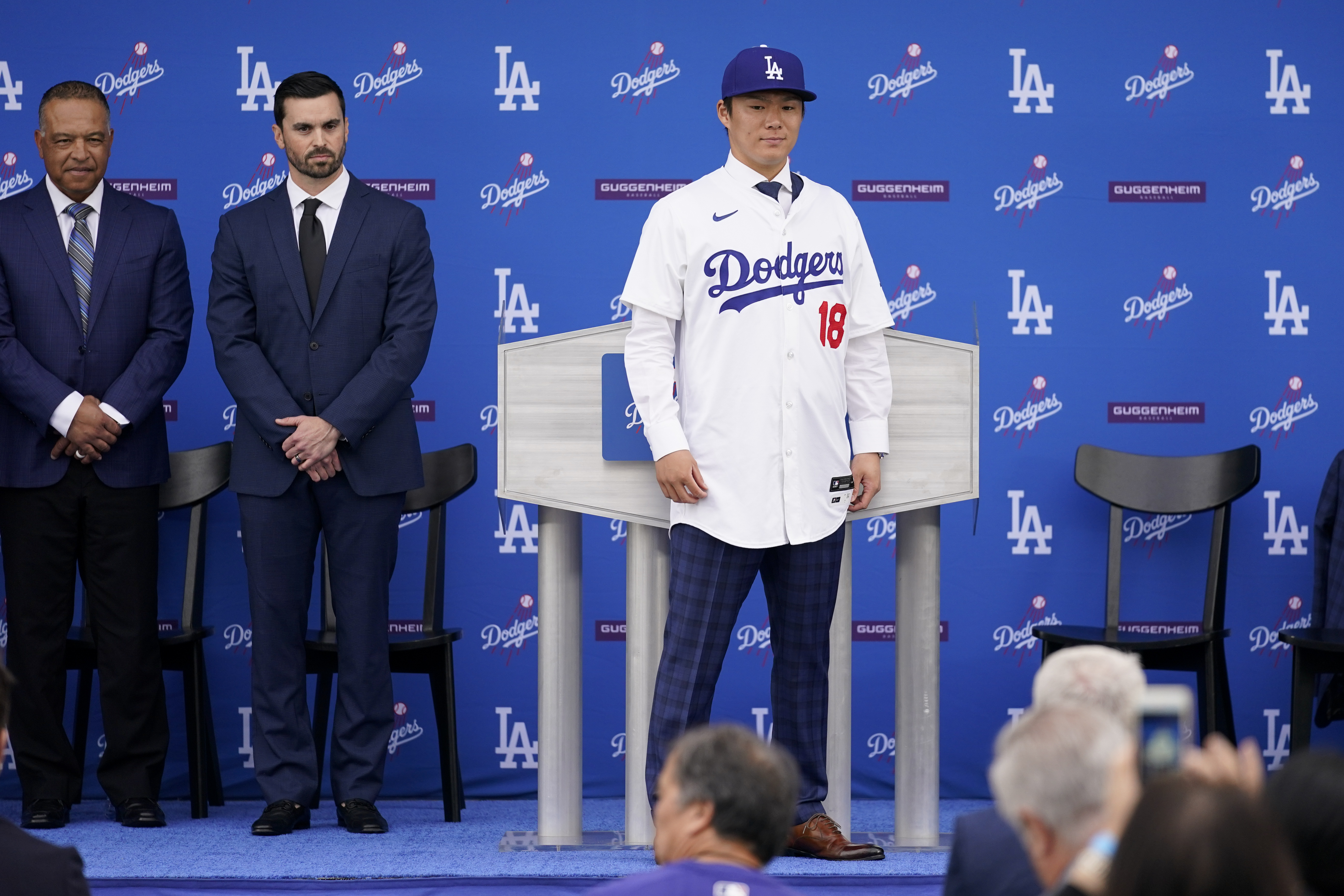 Yoshinobu Yamamoto unveiled by Dodgers, with record-breaking