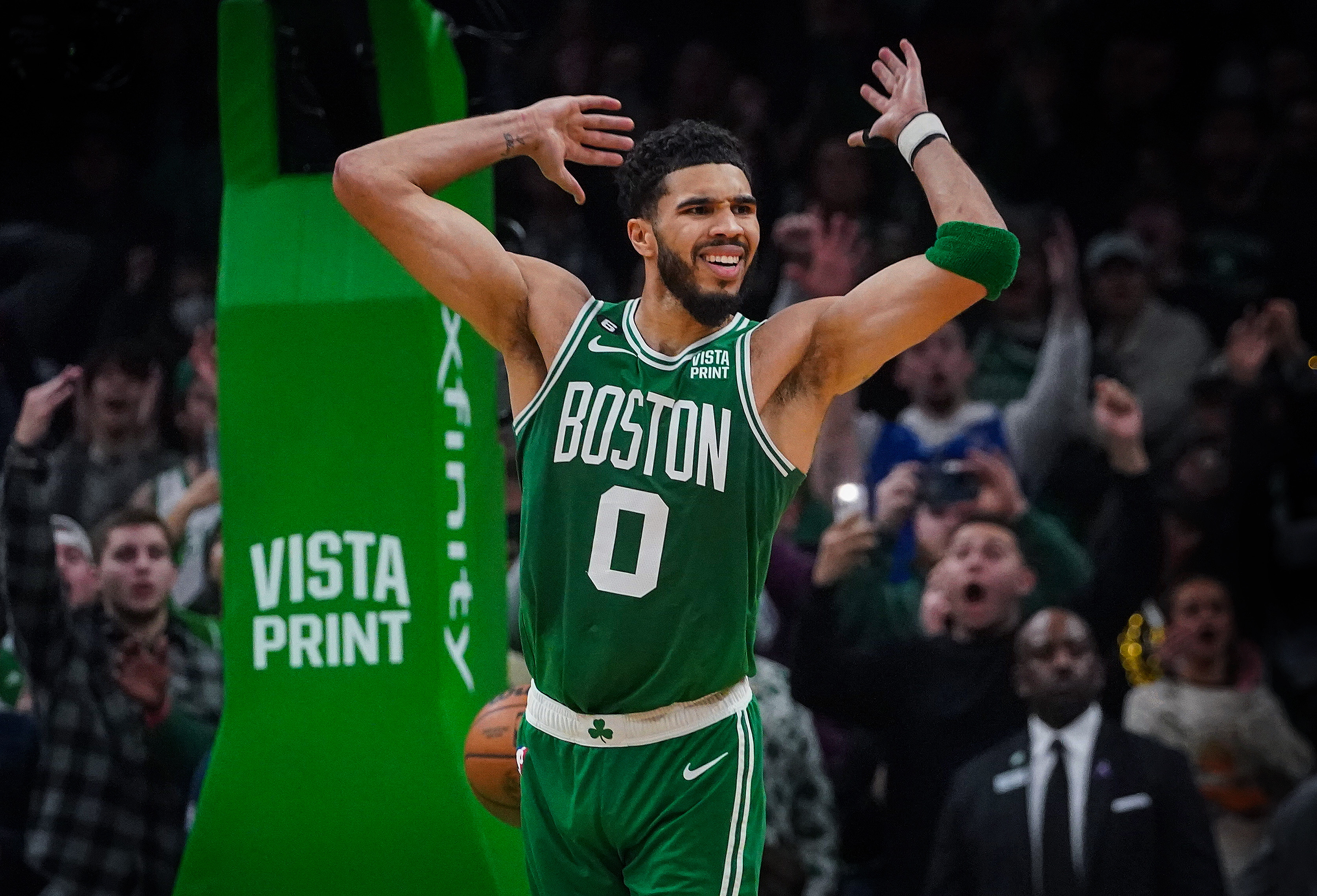 After an overnight delay in Milwaukee, the Celtics figure it out together,  get home, and beat the Jazz - The Boston Globe