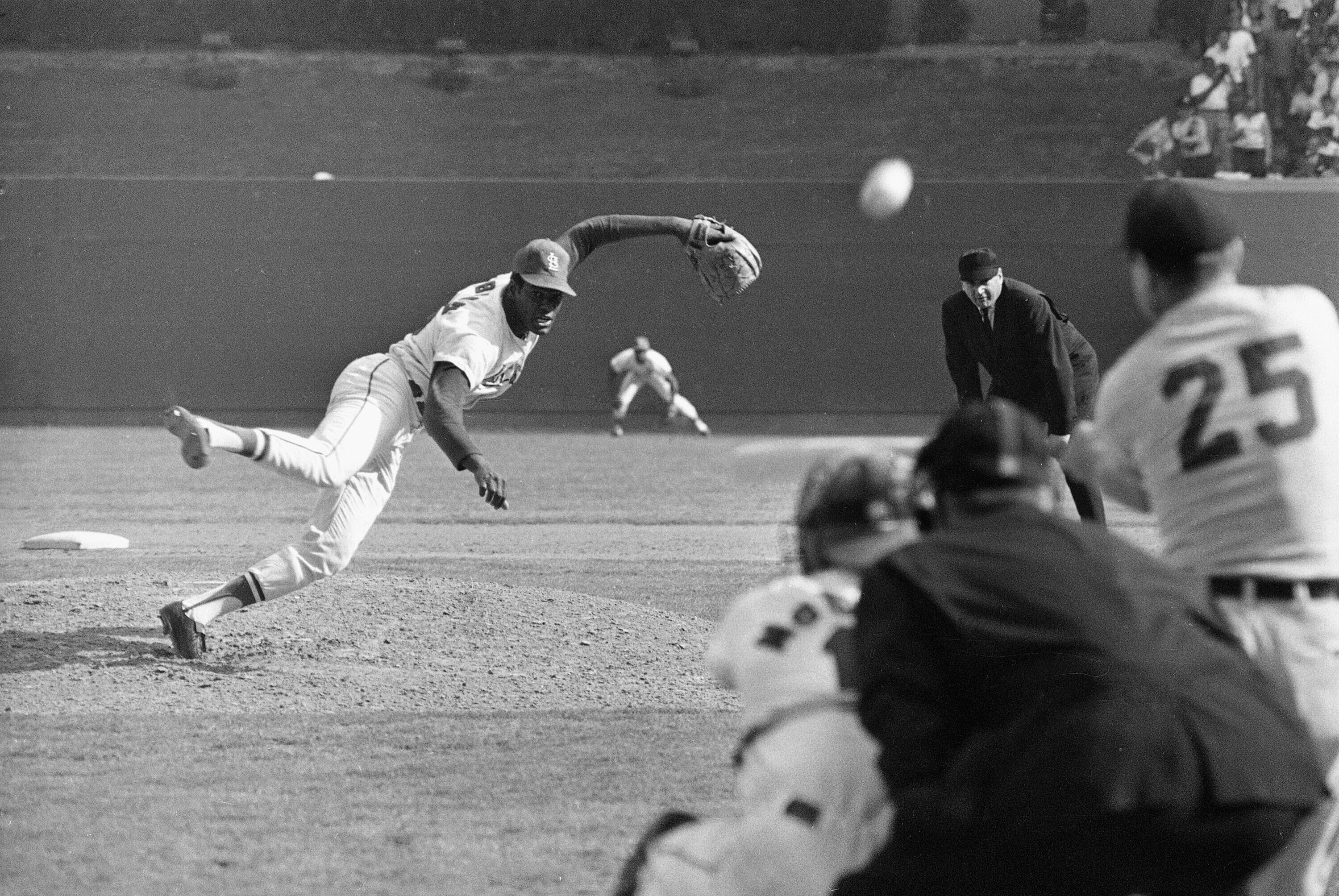 Bob Gibson fanned a record 17 batters in Game 1 of the 1968 World Series against the Tigers.