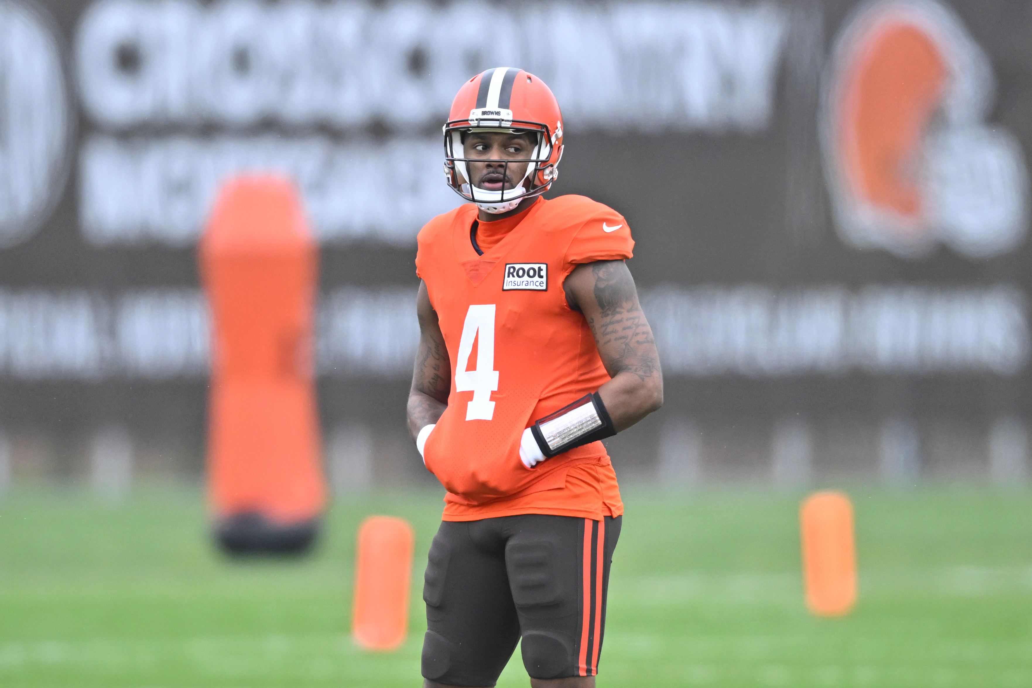 Deshaun Watson: Cleveland Browns NFL trade divides fans on quarterback