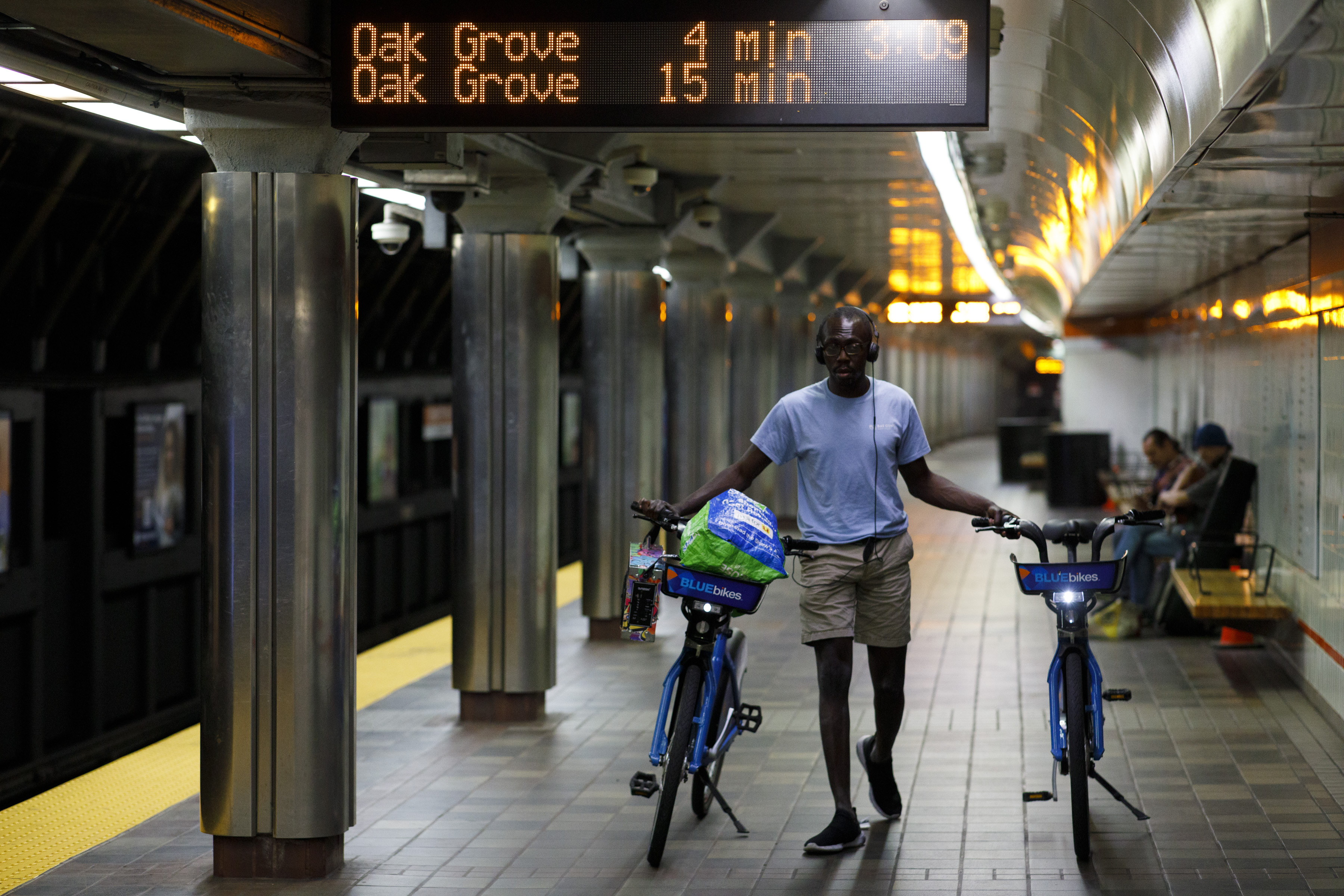 mbta-launches-hiring-blitz-for-subway-dispatchers-after-service-cuts-the-boston-globe