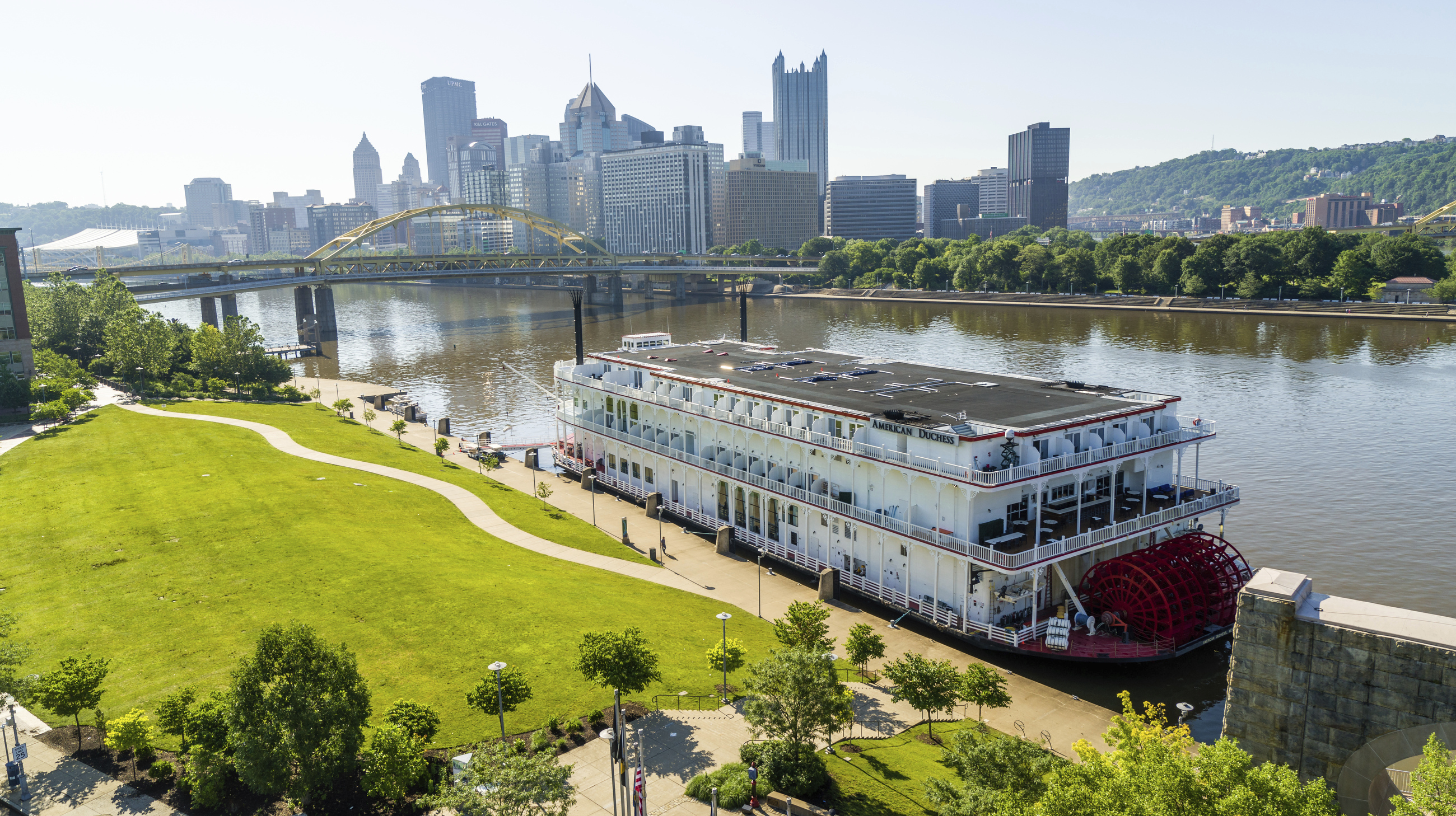 Rollin' on the river: American Queen steamboat brings river cruising back  to the mighty Mississippi - Deseret News