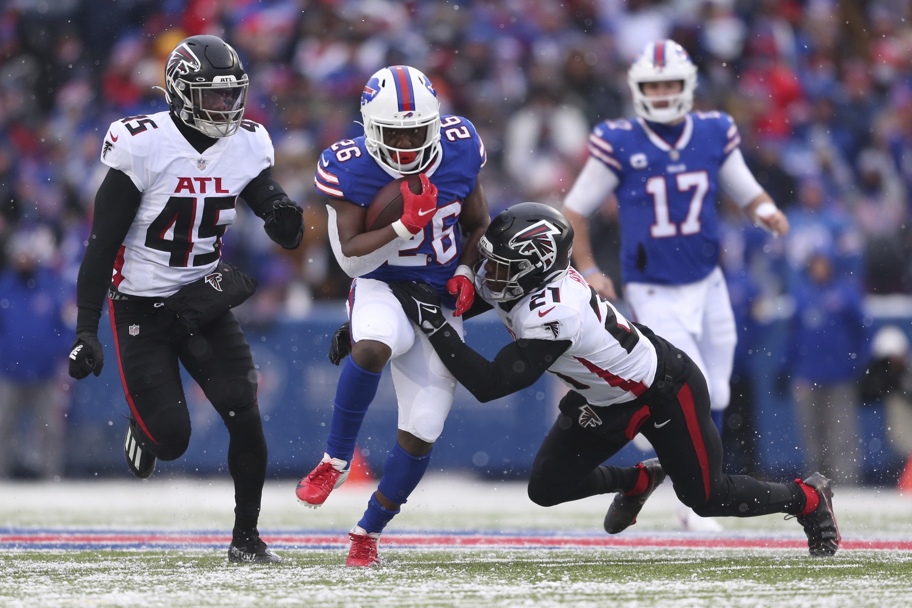 Bills' Devin Singletary opens second half with TD vs. Bears (video)