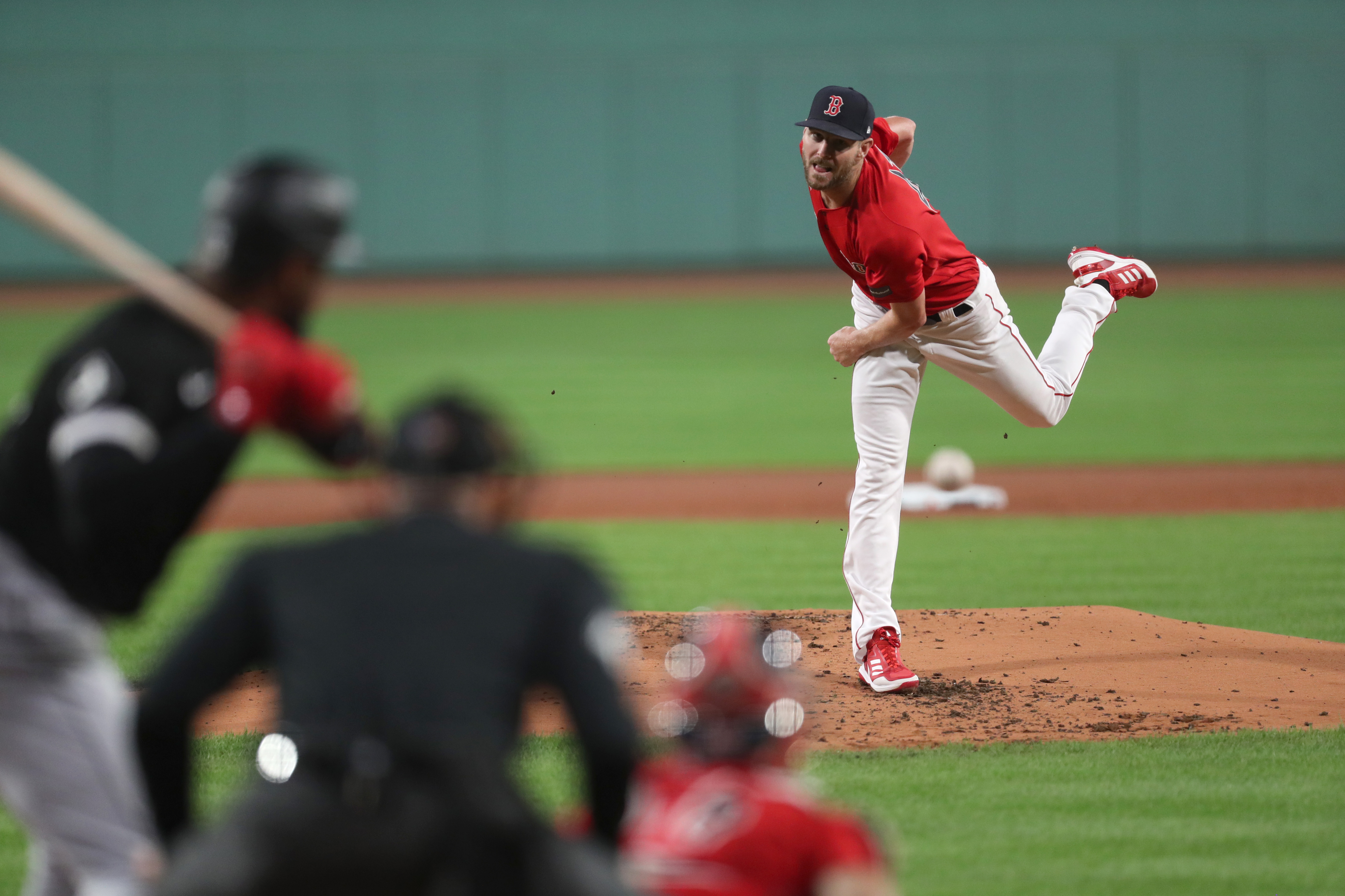 Sale, Red Sox take first of three-game series