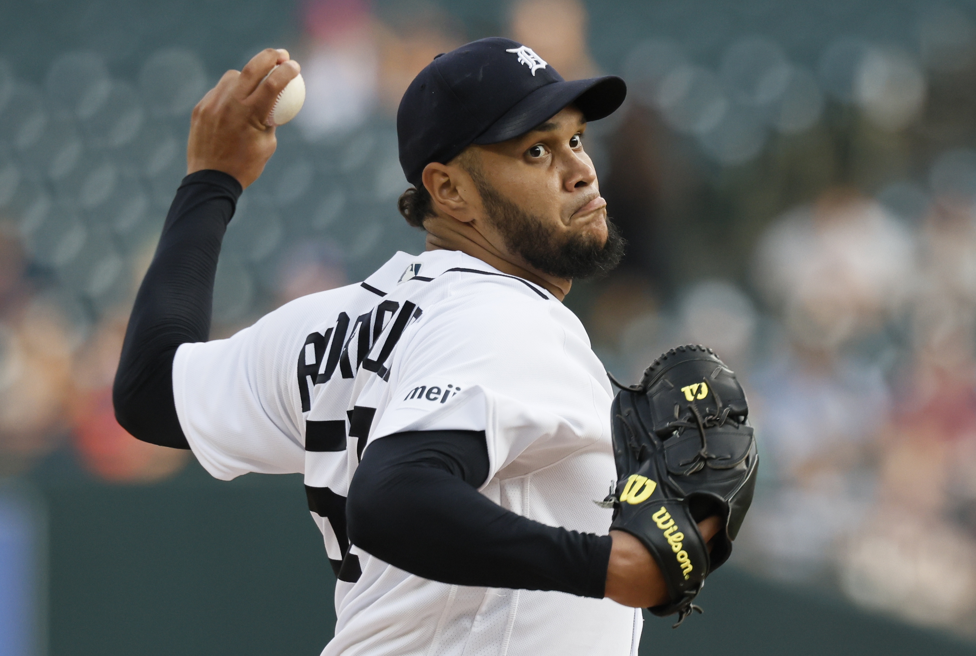 Happy New Year? It's 'back to the old me' for White Sox pitcher