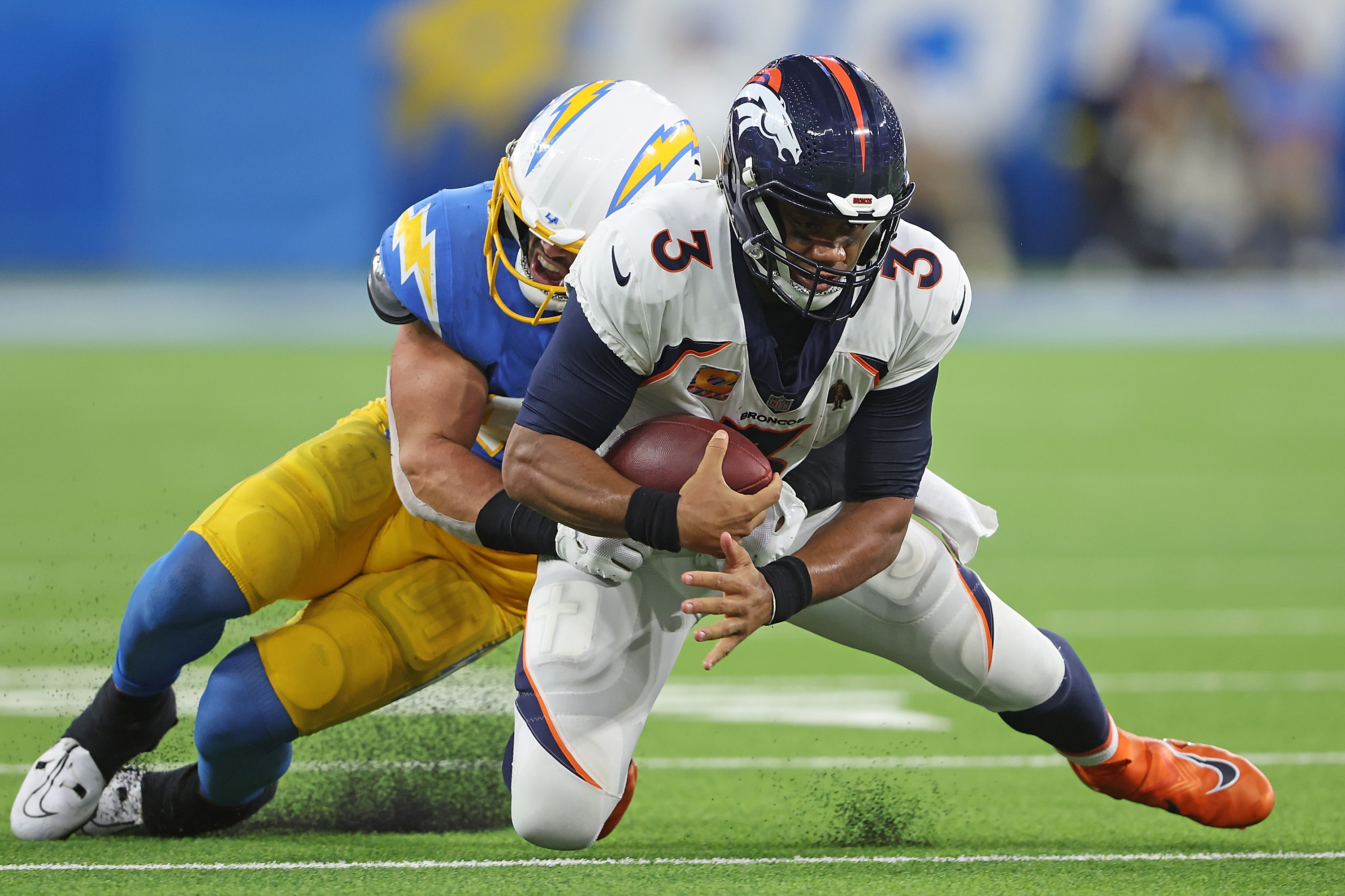 Late Turnover, Gives Chargers 19-16 Victory Over Broncos in