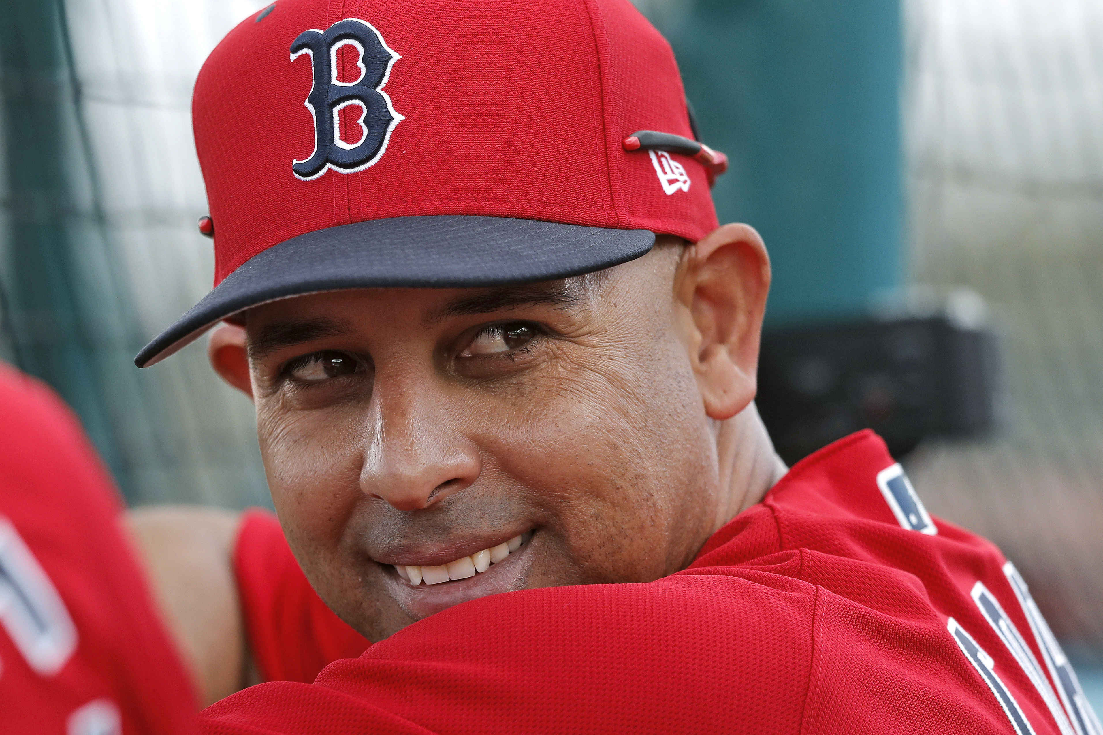 Alex Cora still has many acquaintances in the Houston dugout.