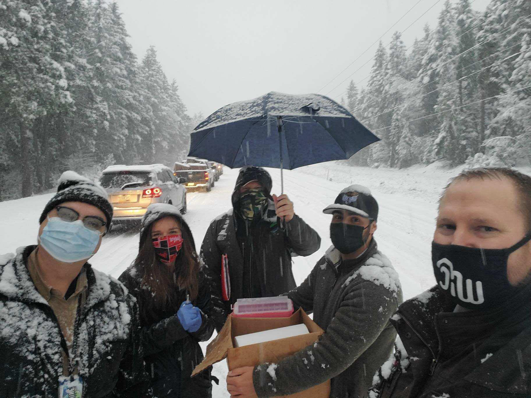 Oregon health workers, stuck in snow, give COVID19 vaccine to other