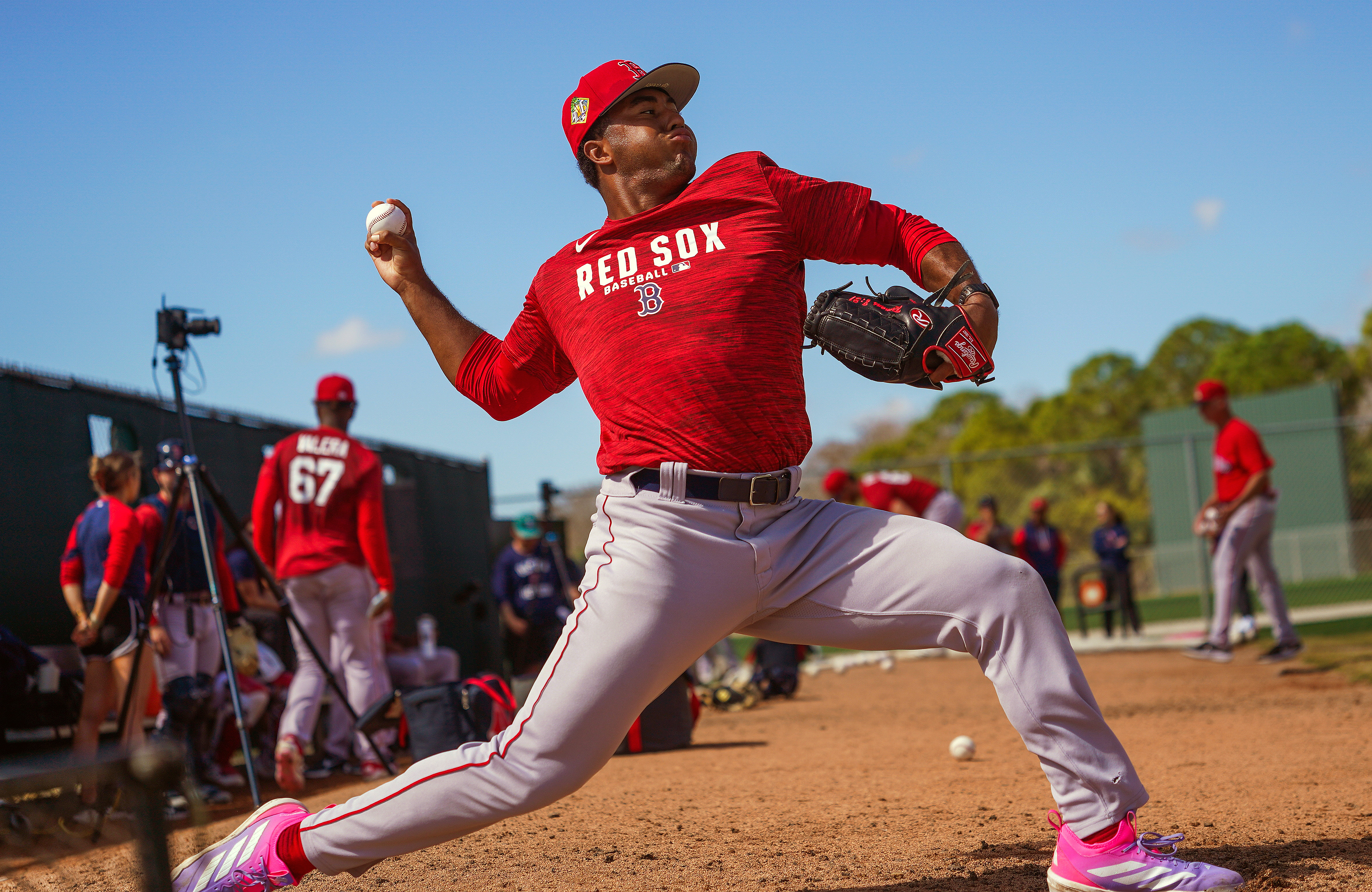 Roger Clemens believes he's a top 10 Boston all-time athlete