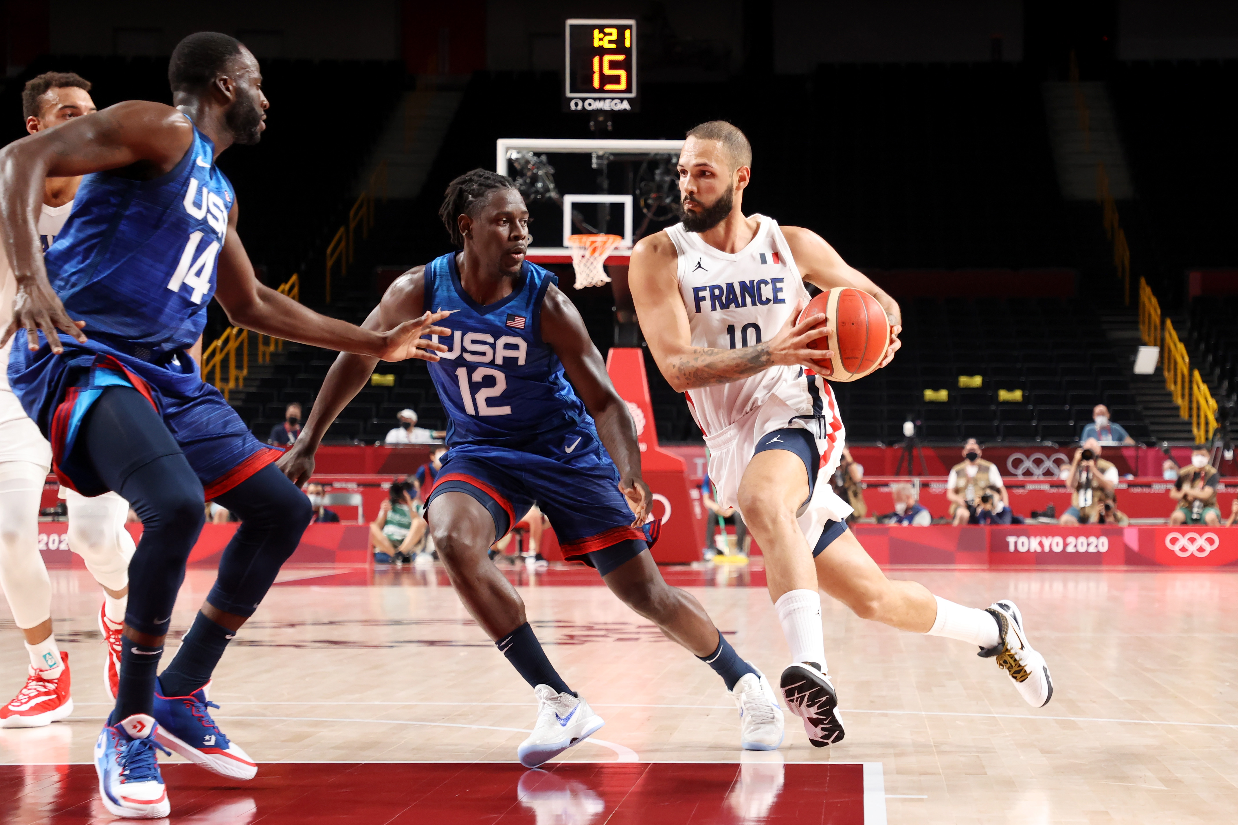 The Celtic short runner Evan Fournier scored 28 points in France's victory against the USA.