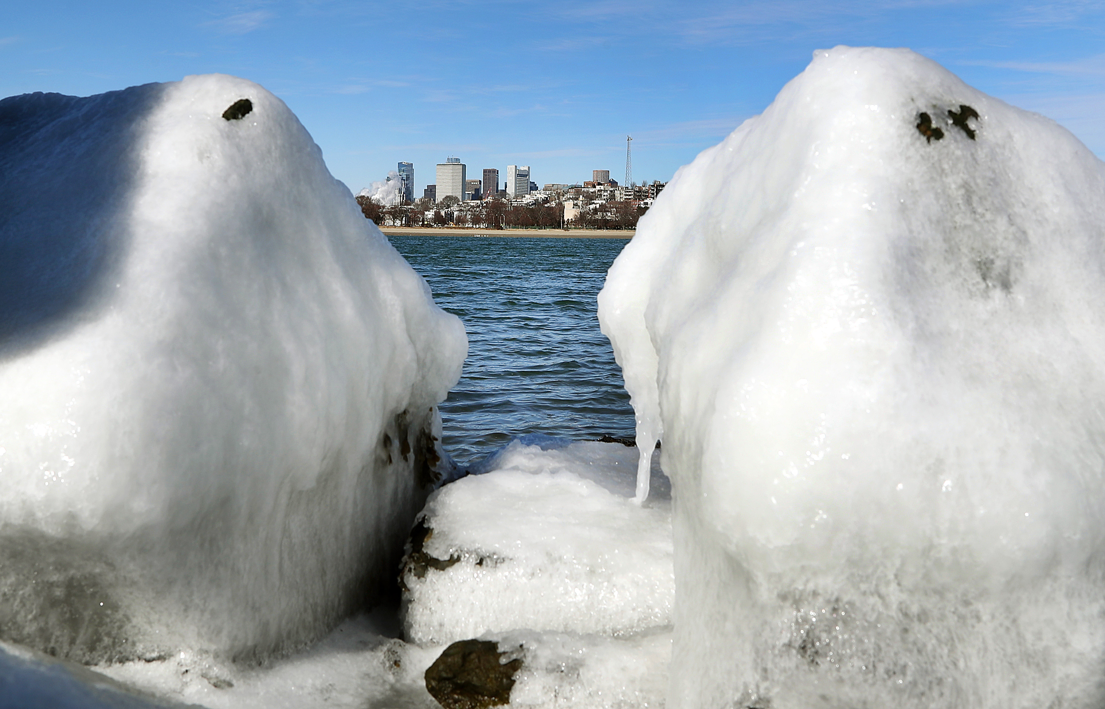 Chicago Weather Alert - Here's What Kind of Ice Melt or Snow