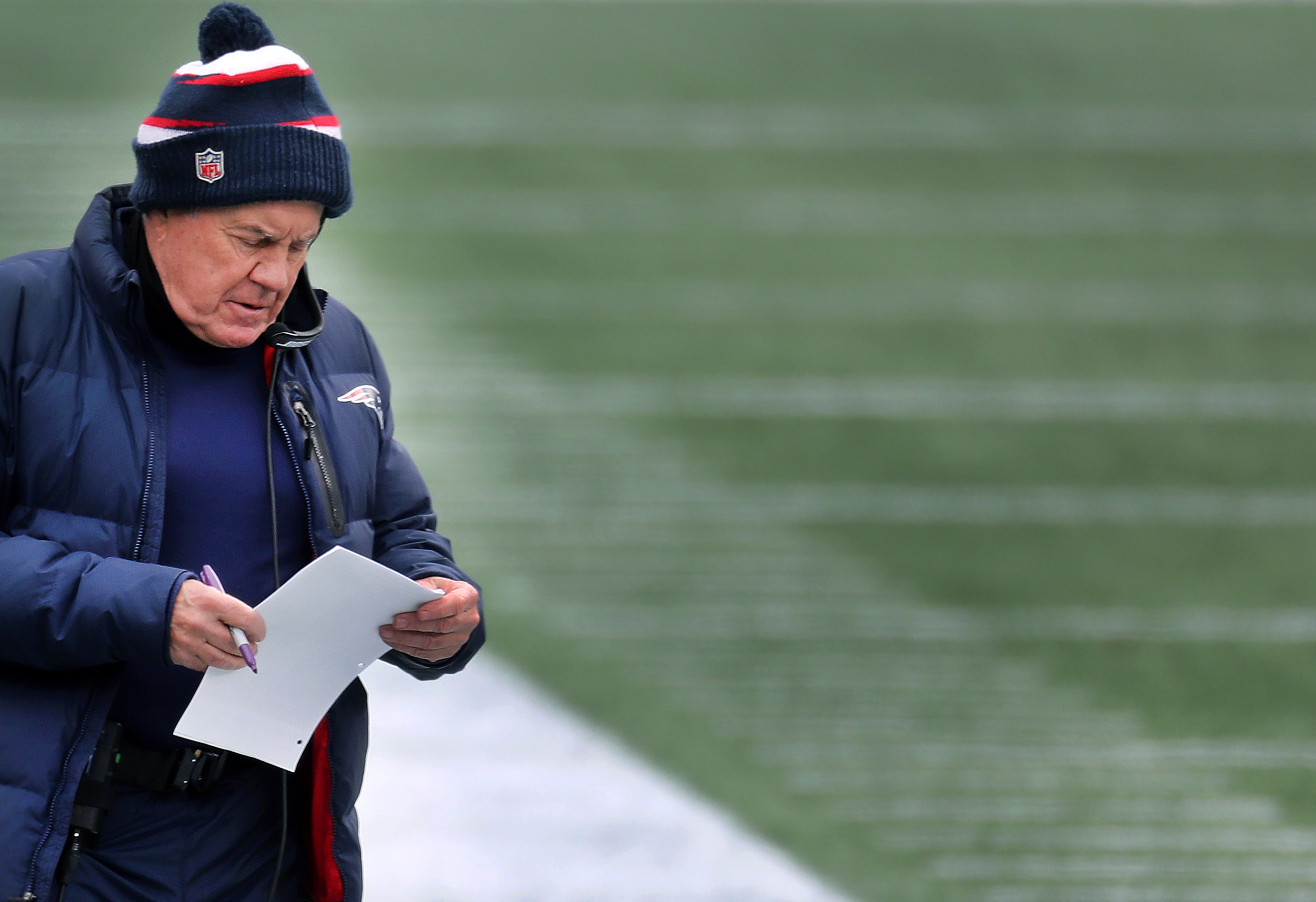 Bill Belichick discusses quarterbacks in this draft and the Patriots