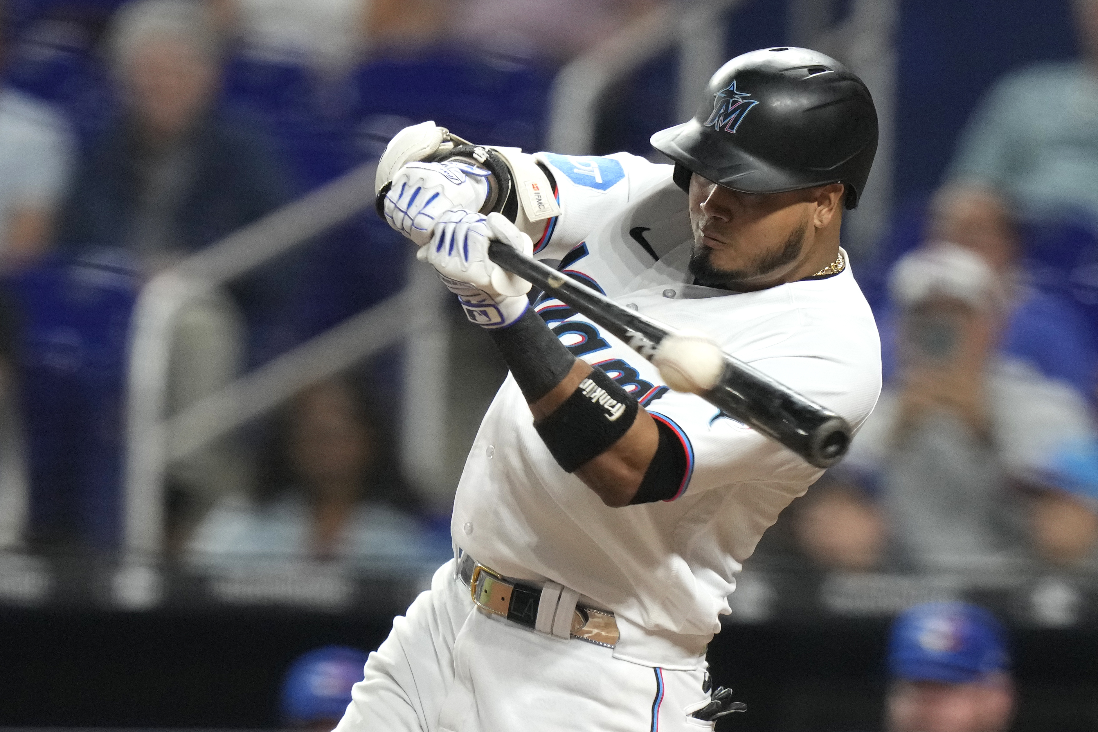 Luis Arraez becomes first ever Miami Marlins player to hit 'the cycle