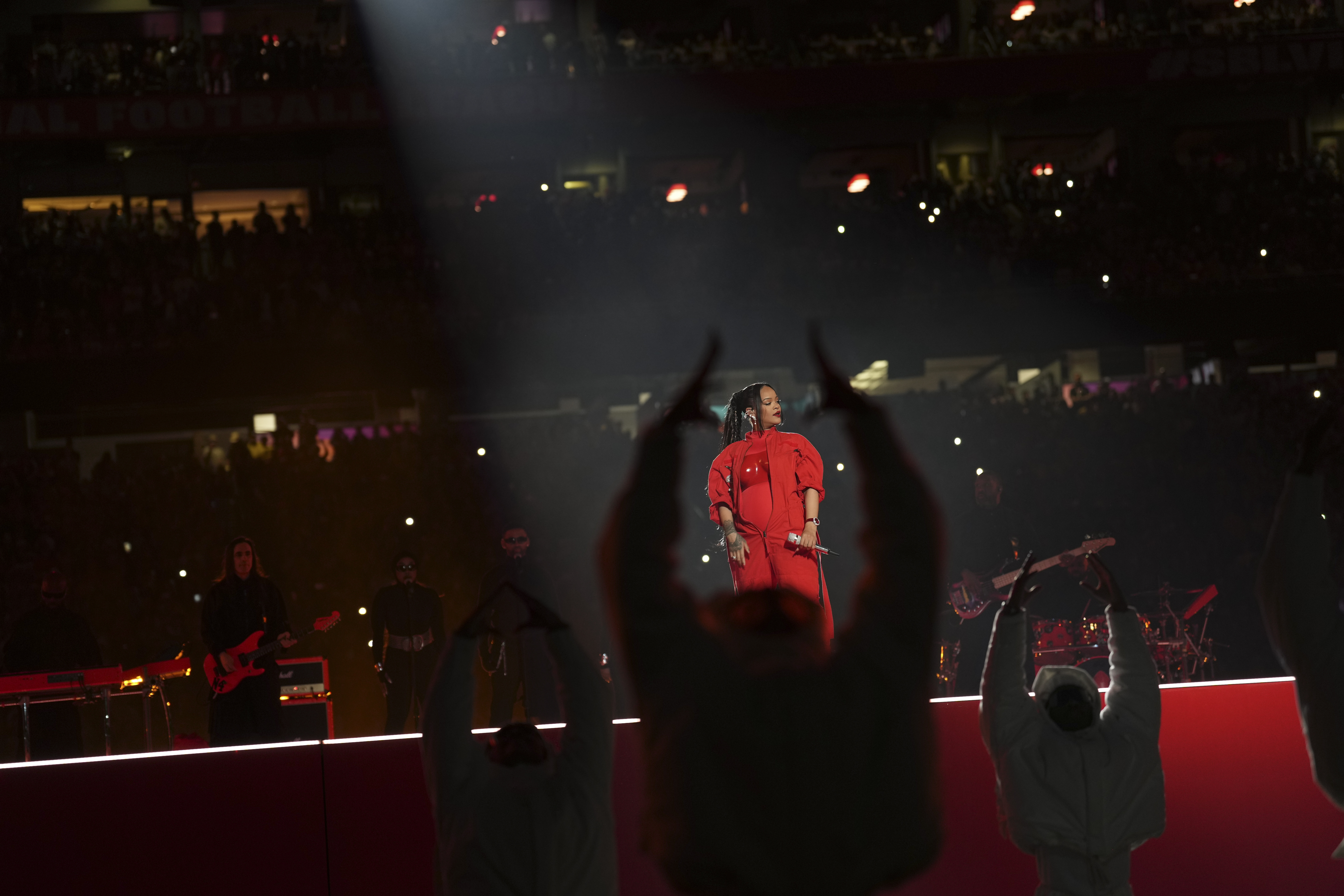 Pregnant Rihanna soars in Super Bowl halftime performance – The Denver Post