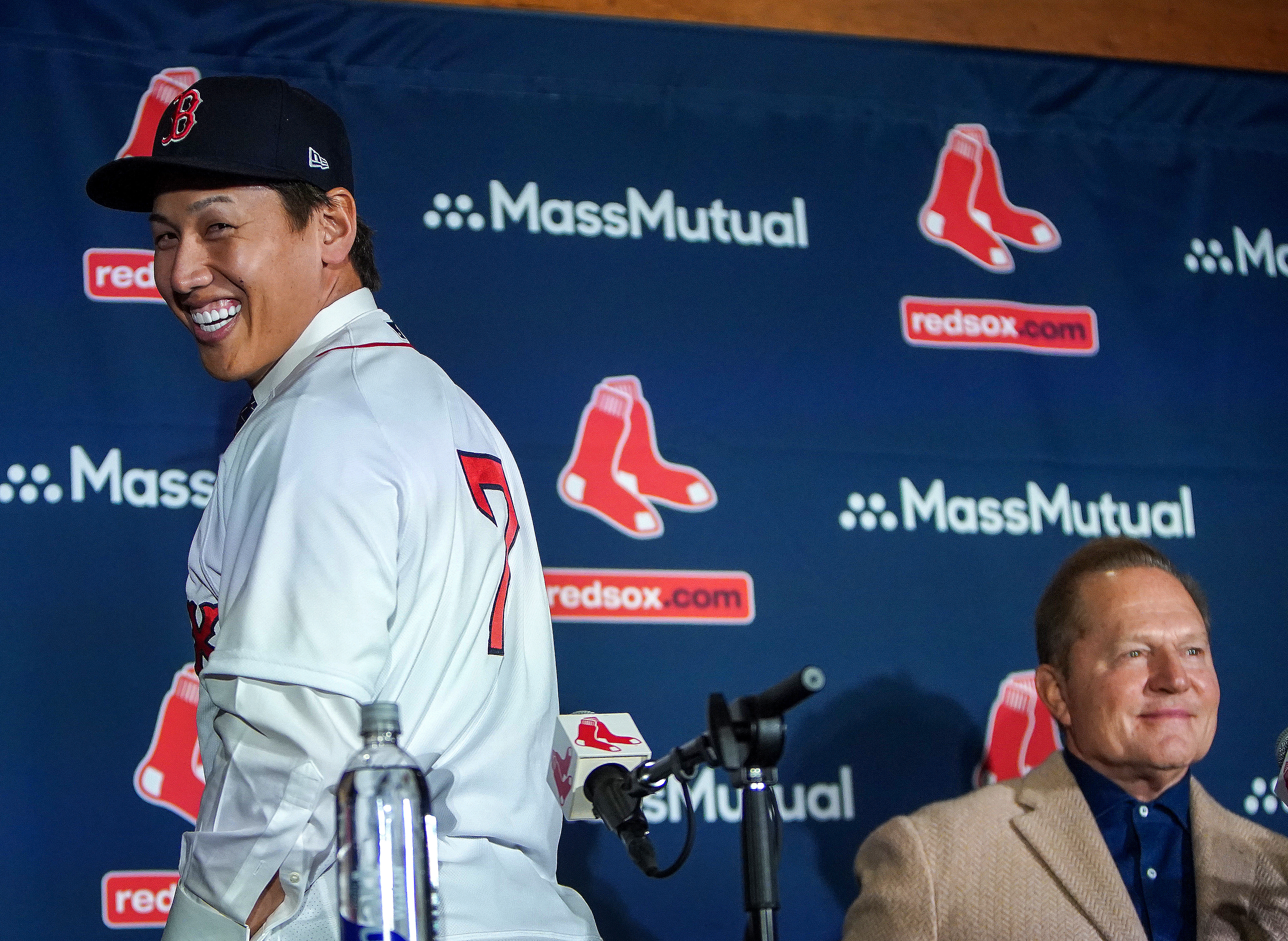Red Sox on X: Join us live at 4pm ET for Yoshida's introductory press  conference:   / X
