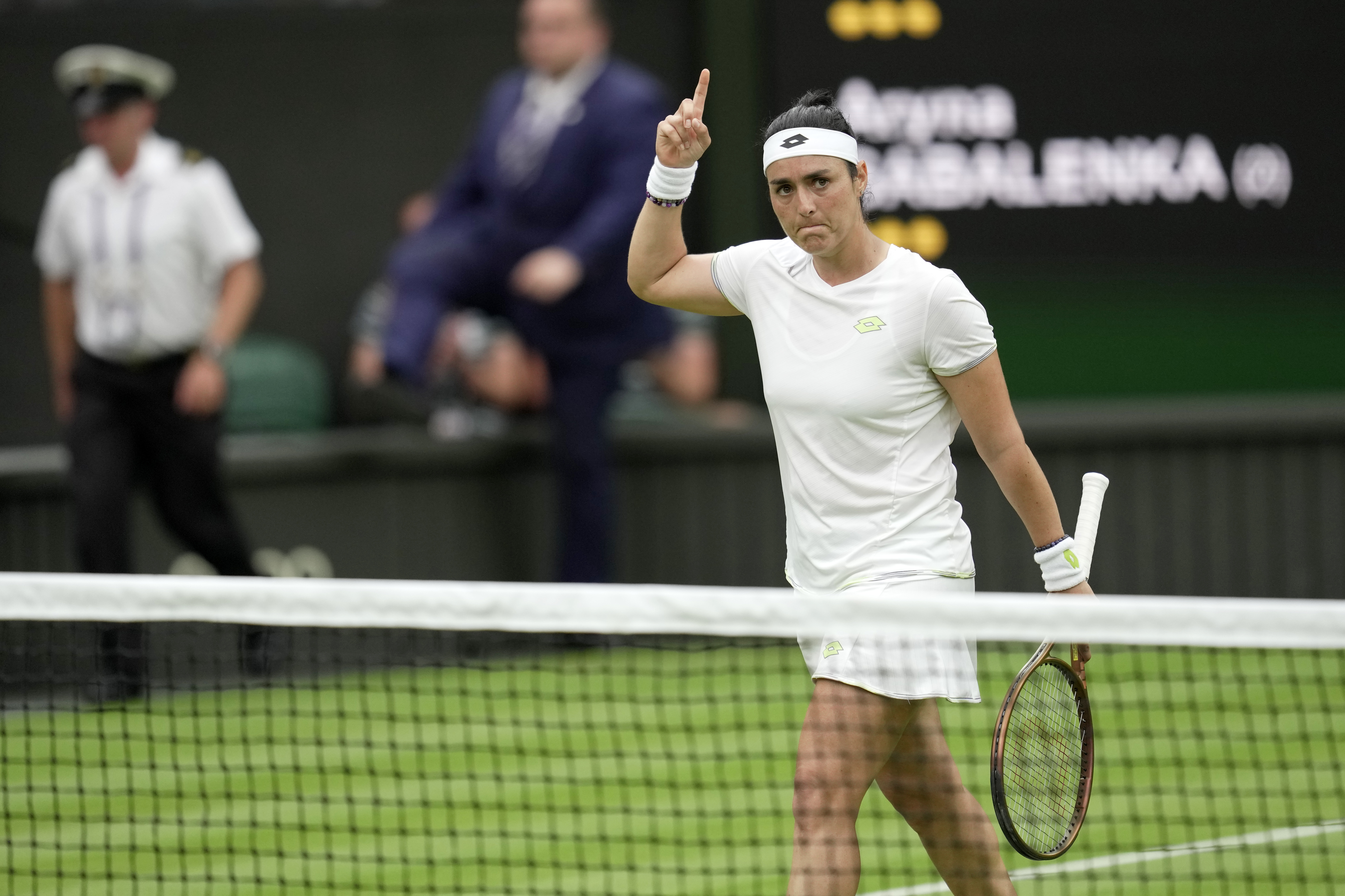 Marketa Vondrousova wins Wimbledon women's final for 1st Grand Slam title