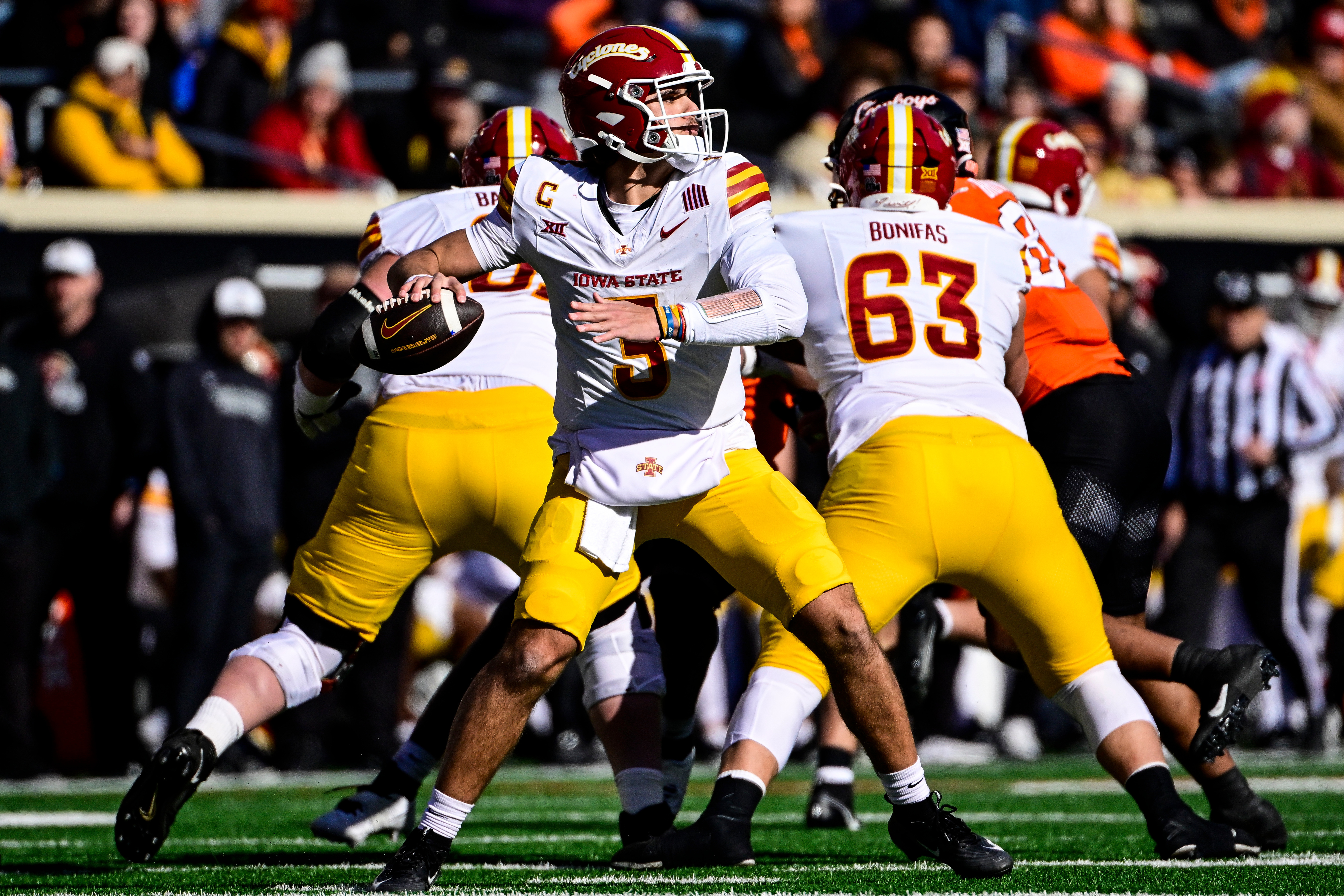 Jordan Blue, Texas run past Clemson in first round of College