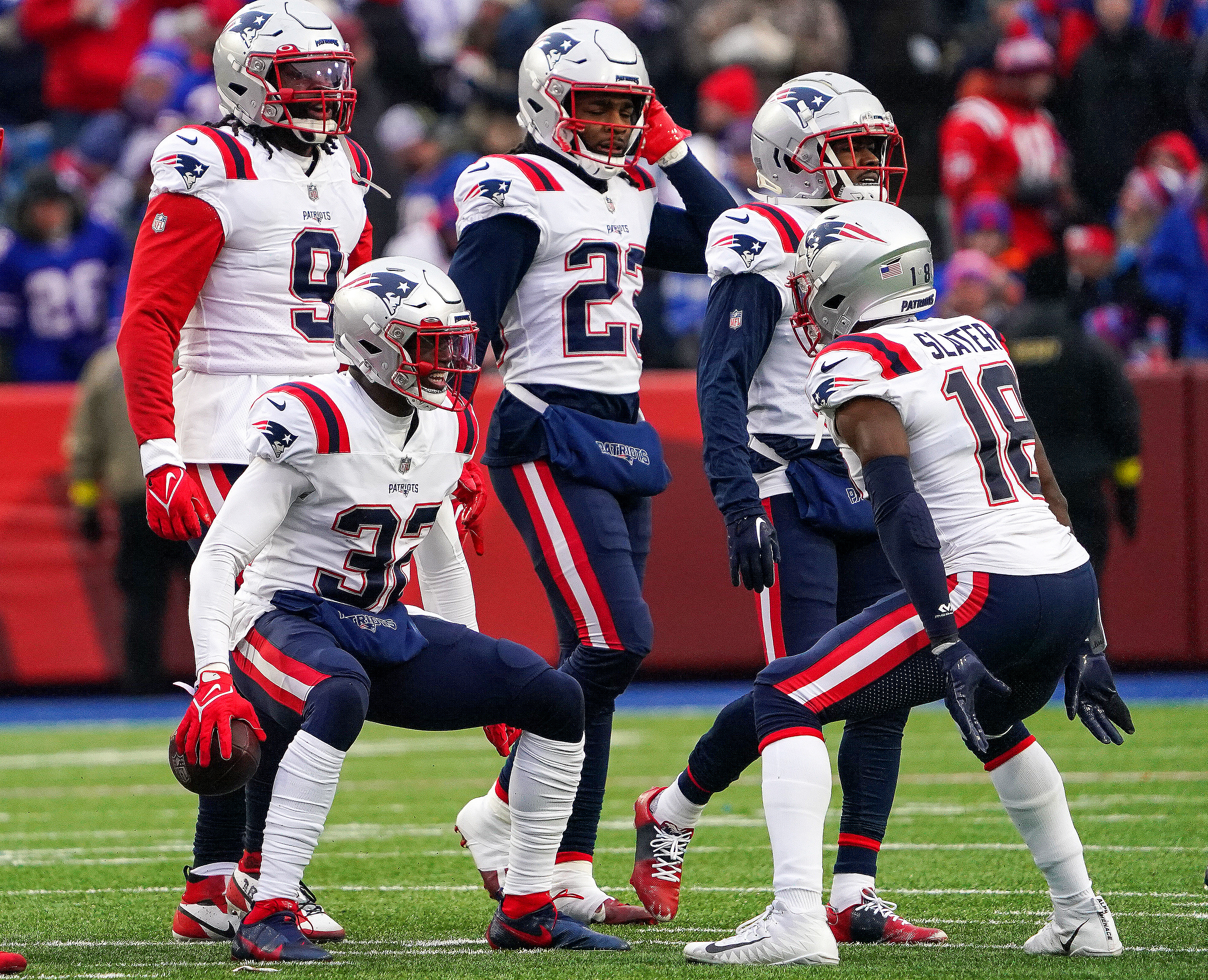 Patriots lose in finale, but playoffs on their mind - The Boston Globe