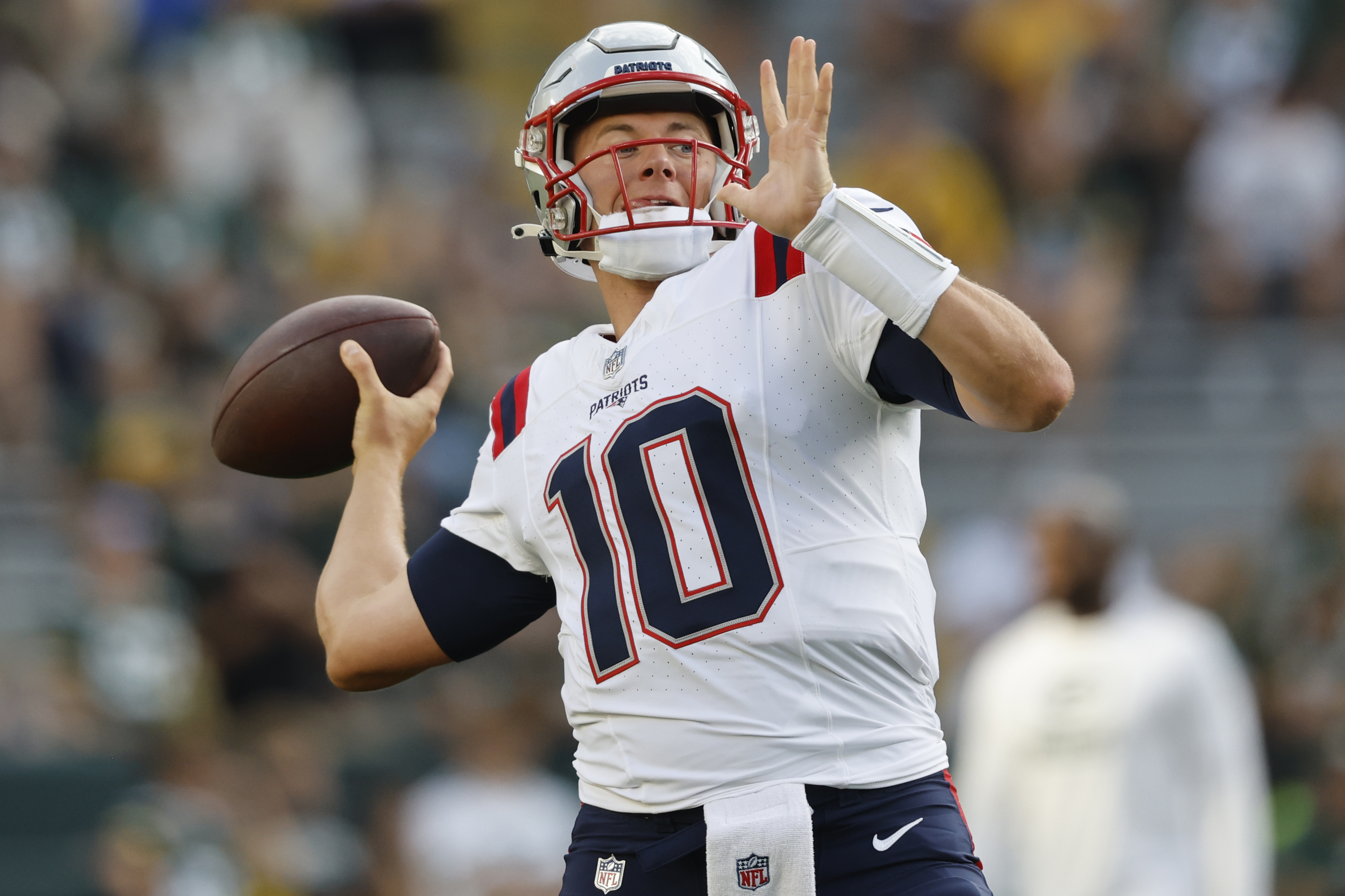 Patriots QB Mac Jones understands the challenge Packers' Love