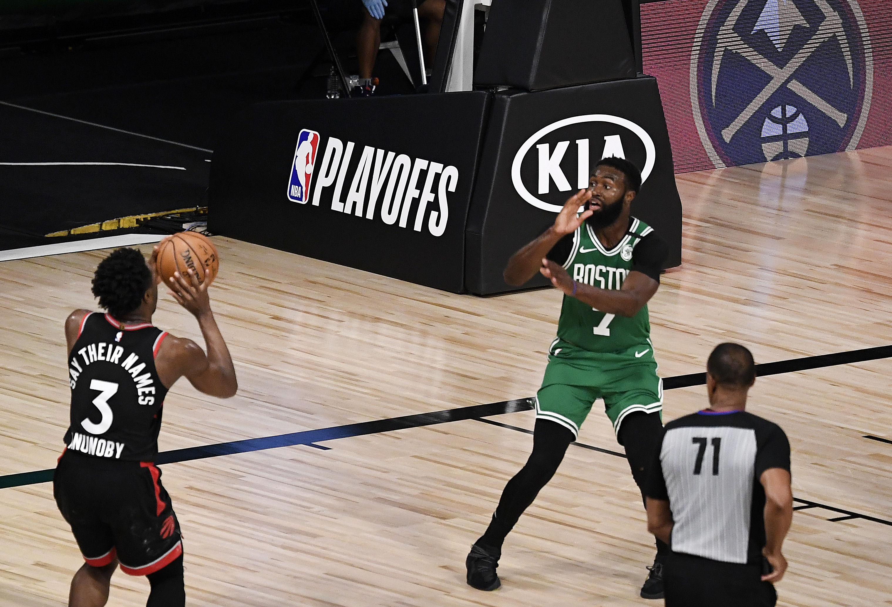 OG Anunoby gets set to connect on the game winner over Jaylen Brown.
