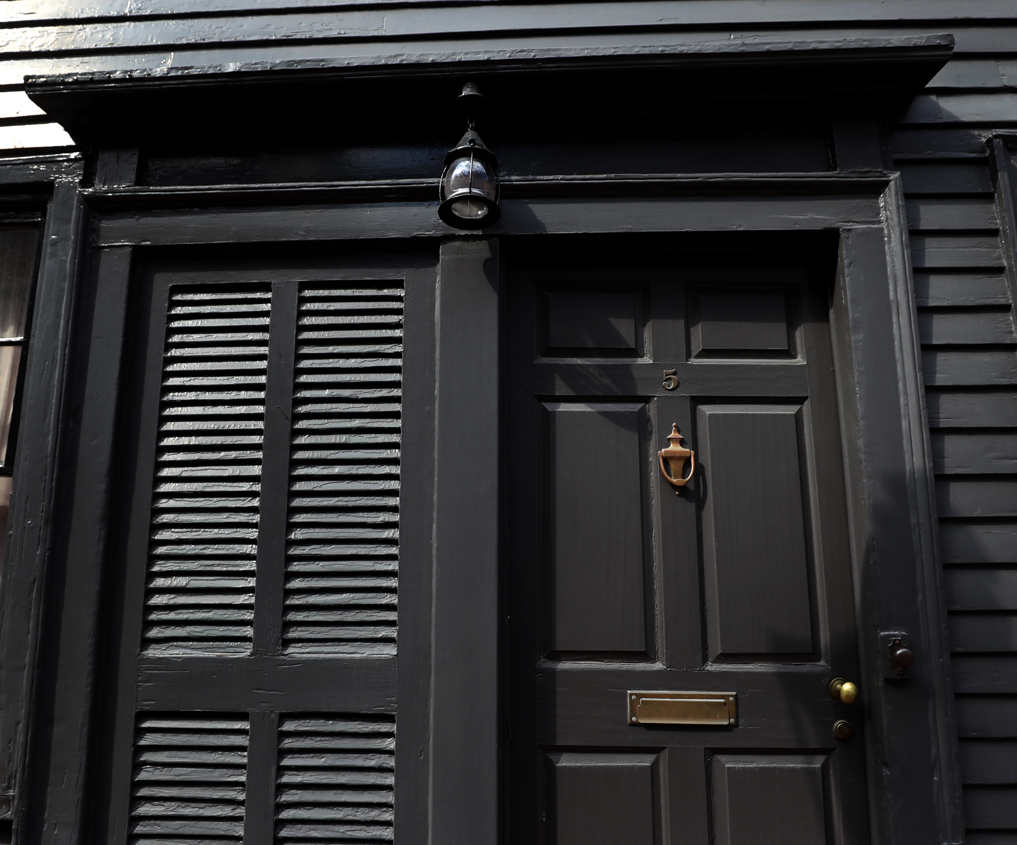 A detail of the George Middleton House, 5 Pinckney St., Boston.