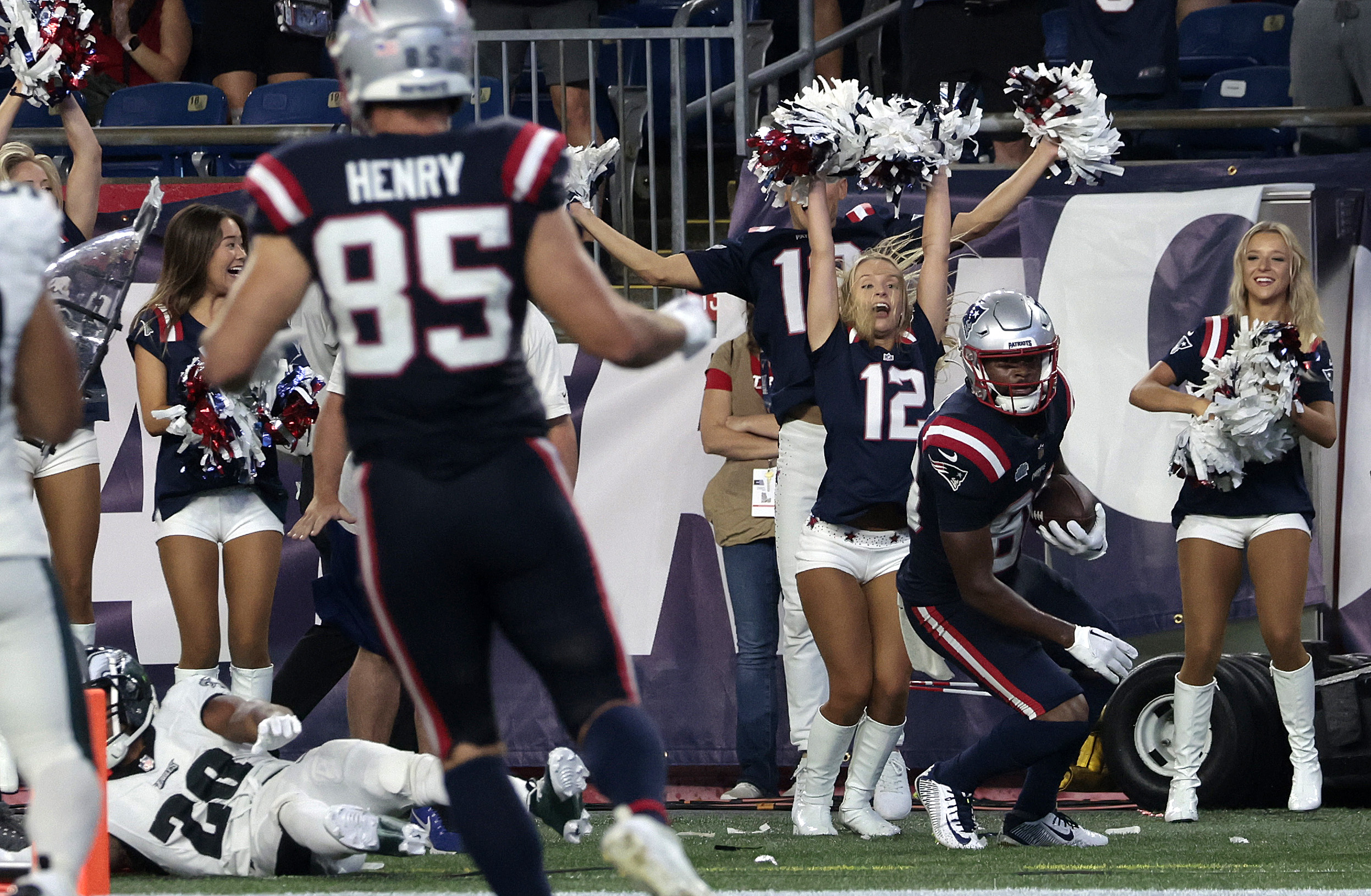 In his NFL debut, Patriots receiver Kayshon Boutte had one misstep stand  out - The Boston Globe