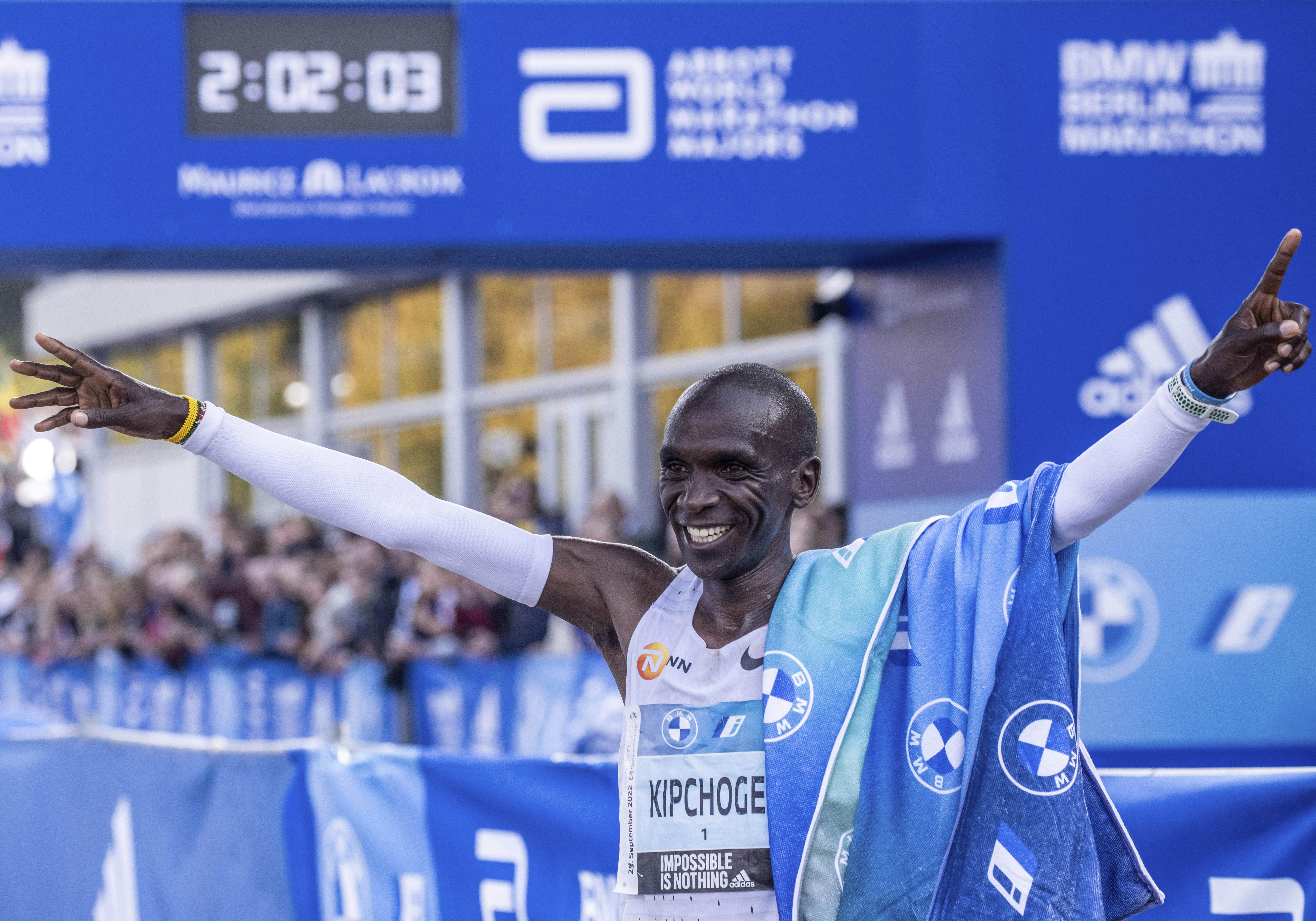 Boston Marathon 2023: Eliud Kipchoge and top runners' numbers and jersey  colors