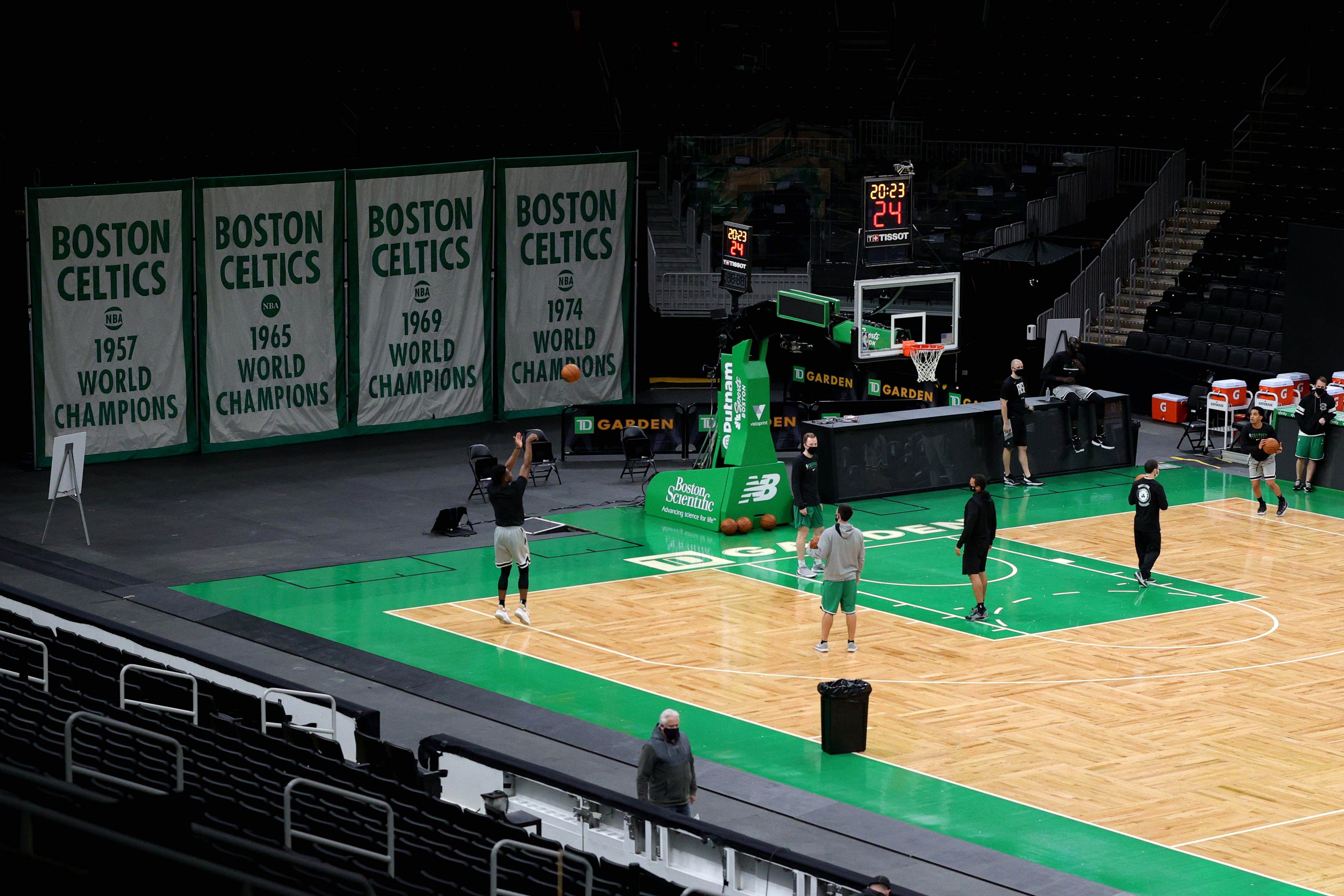 A handful of players stuck around to work on their game after it was announced Sunday's game was postponed.