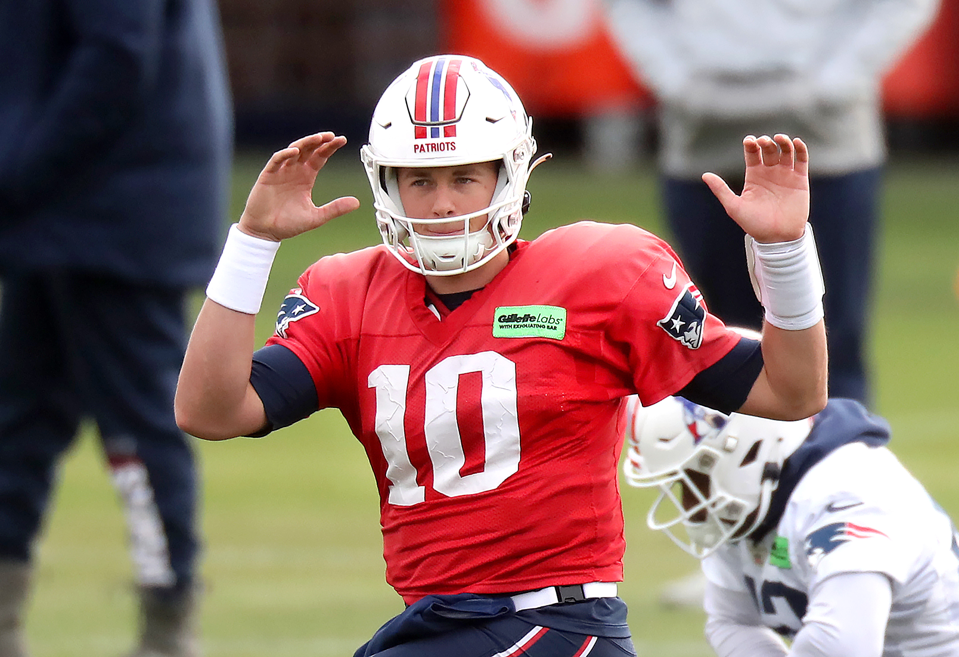 Patriots QB Mac Jones' emergence ends talk of long rebuild - The San Diego  Union-Tribune