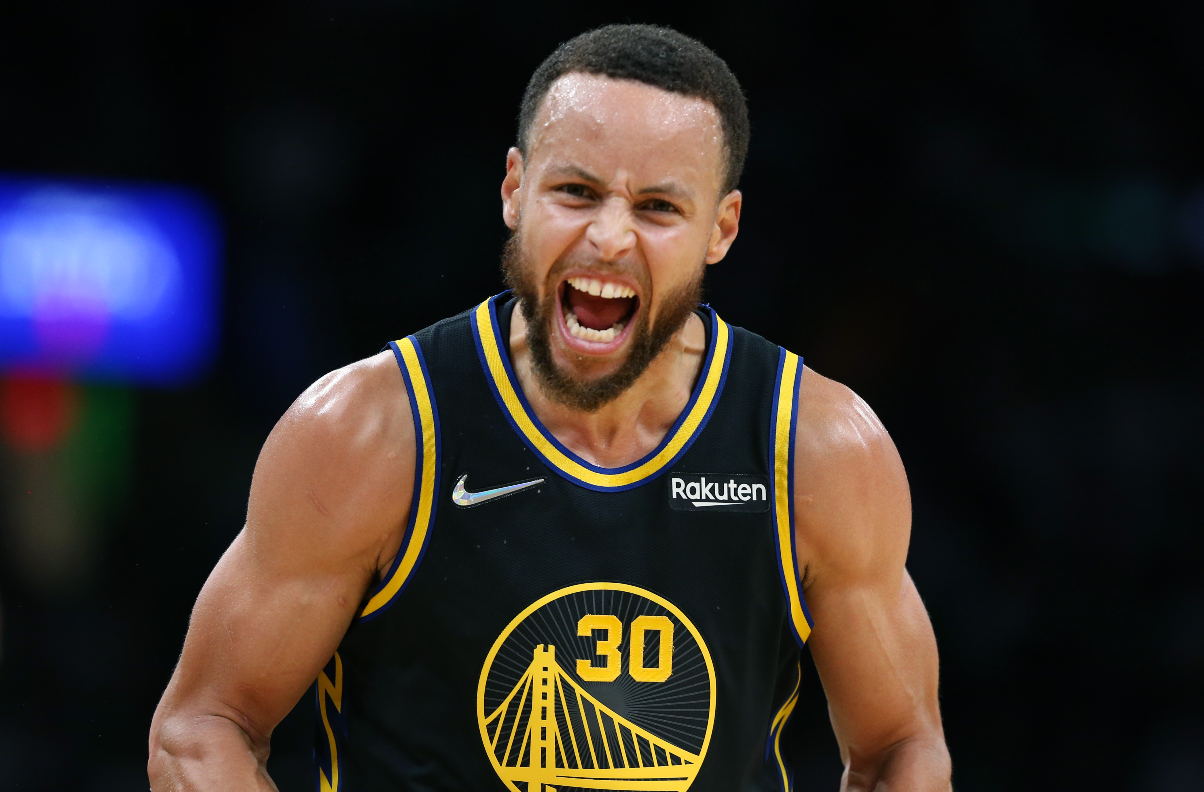 NBA Finals: Steph Curry, Warriors hold off Celtics to even series